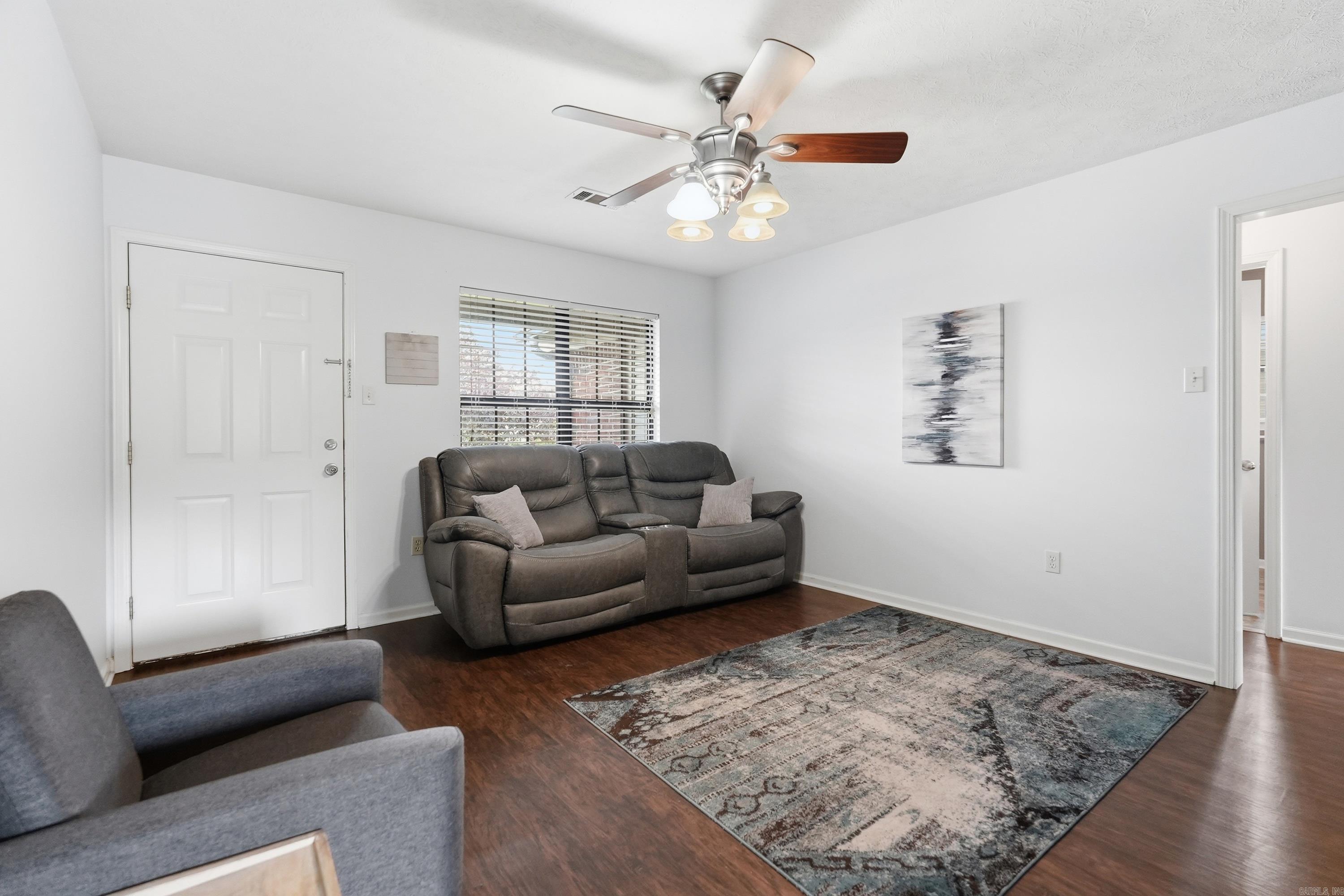 THE FALLS - Residential