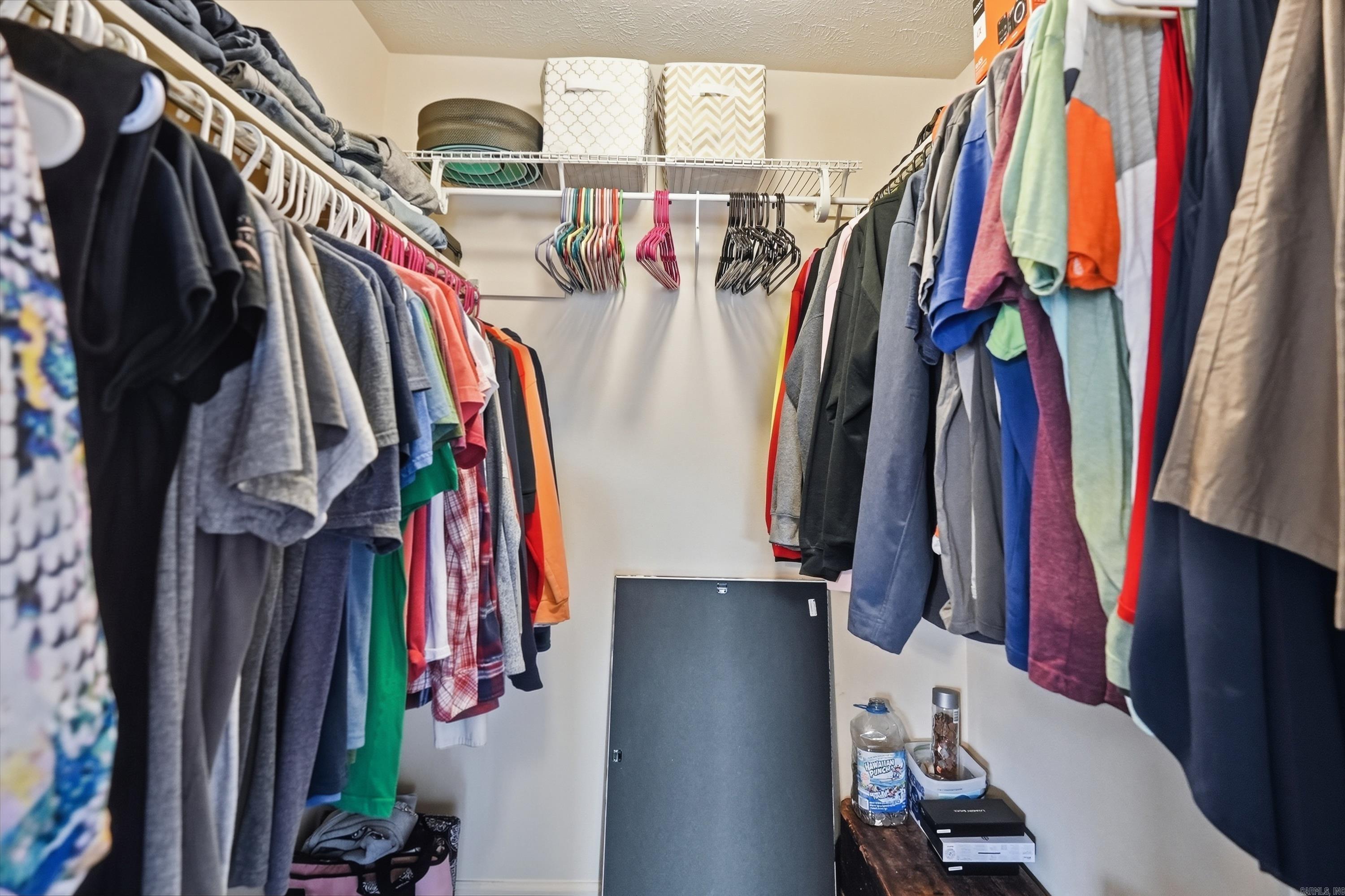 THE FALLS - Residential