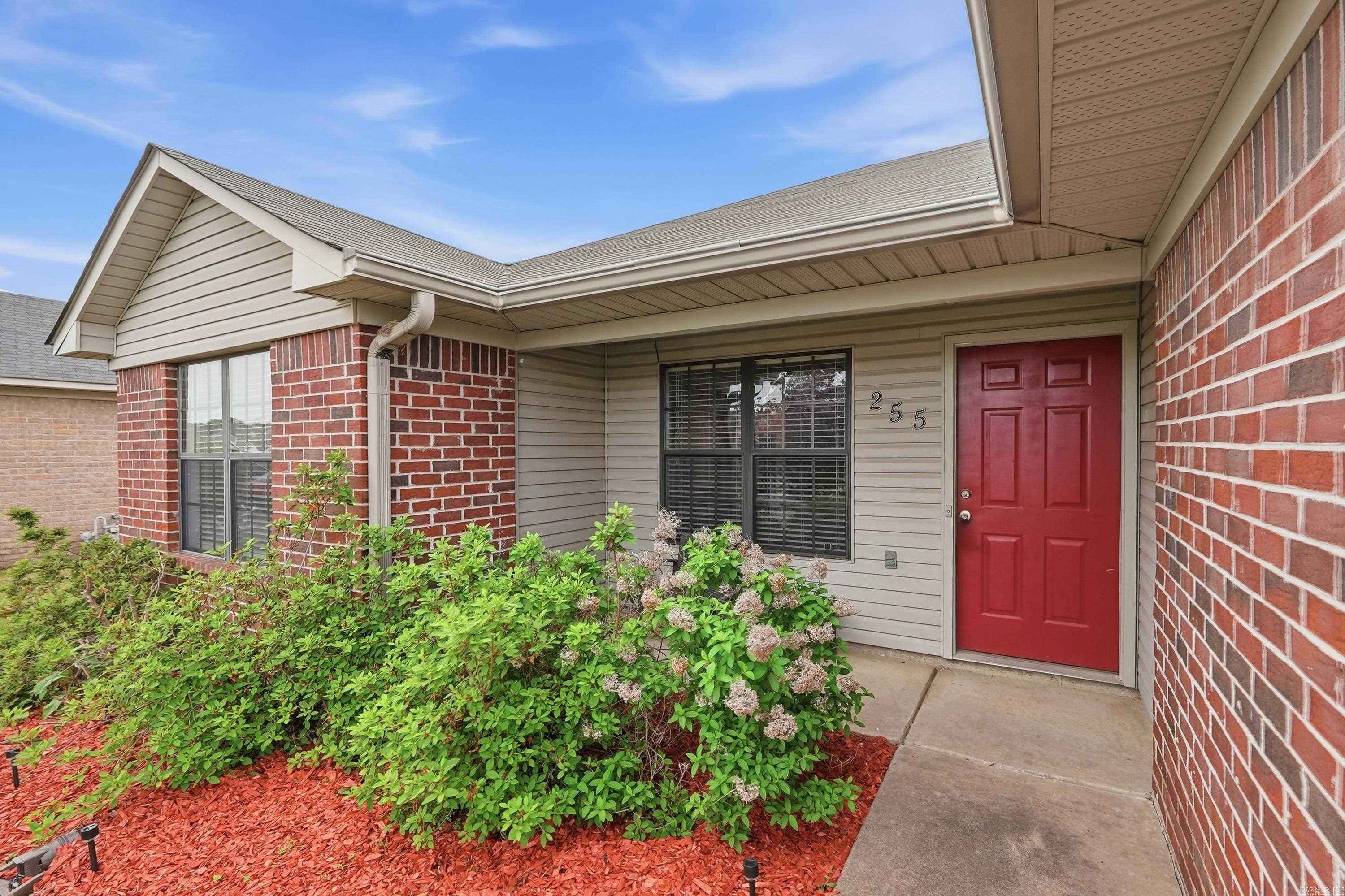 THE FALLS - Residential