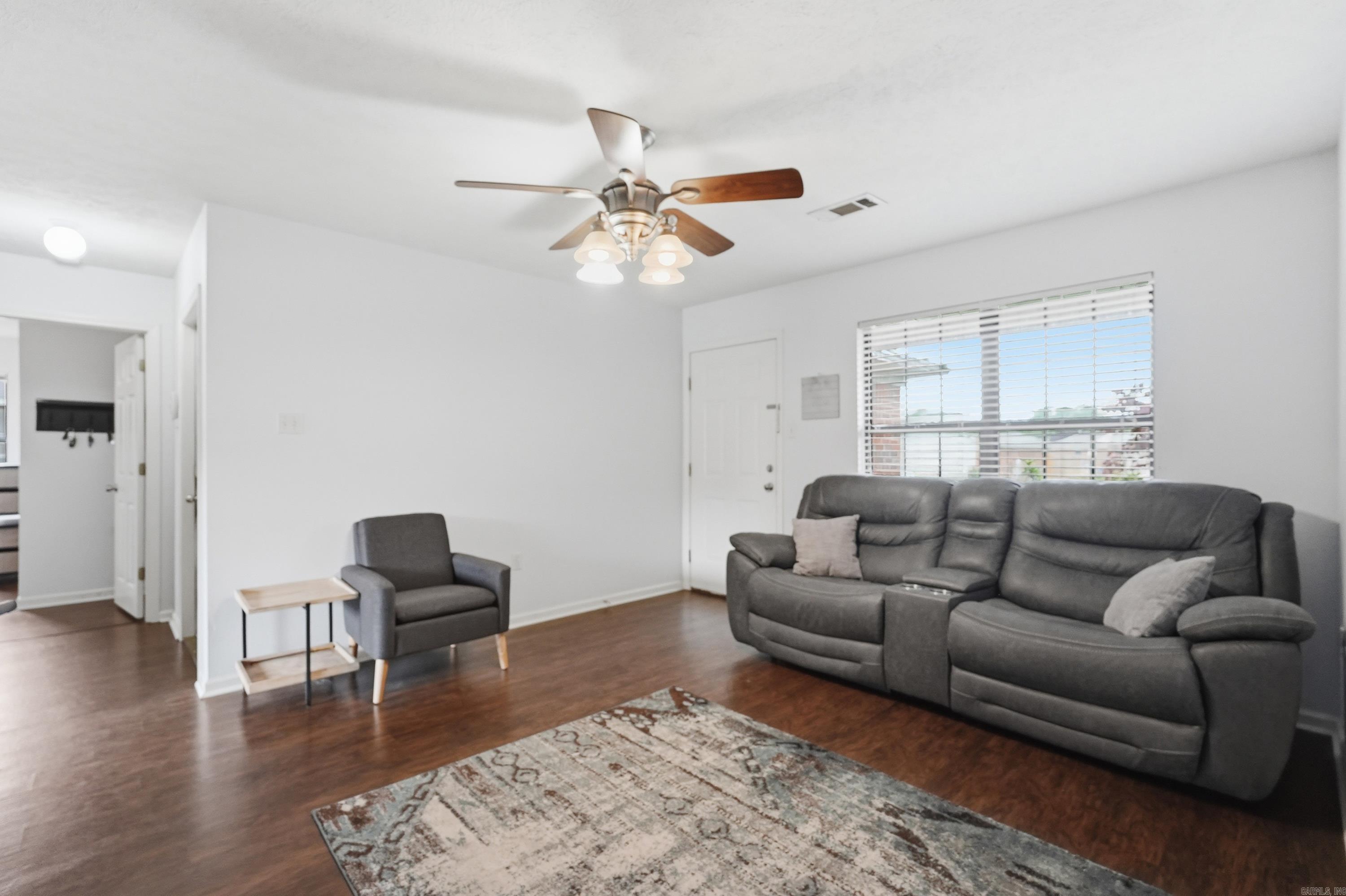 THE FALLS - Residential