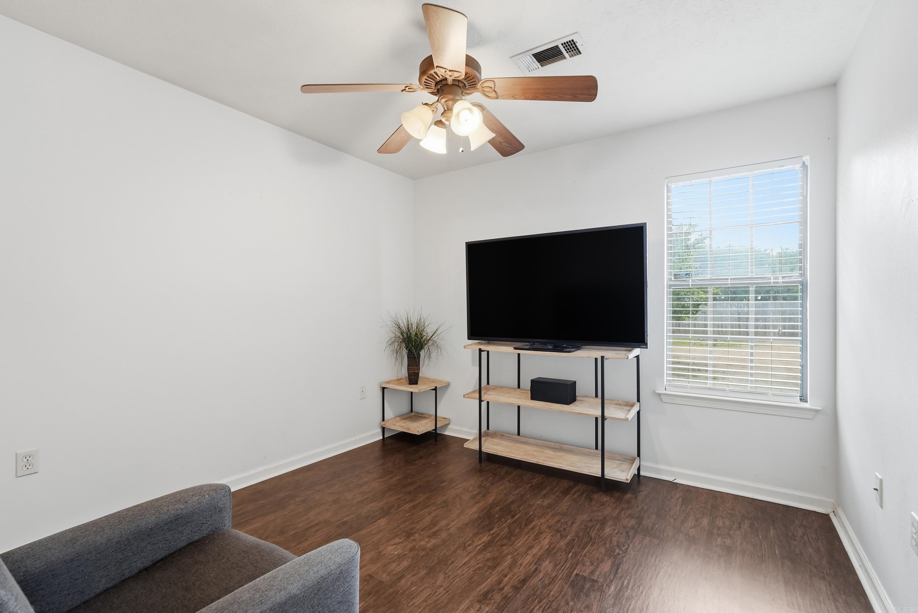 THE FALLS - Residential