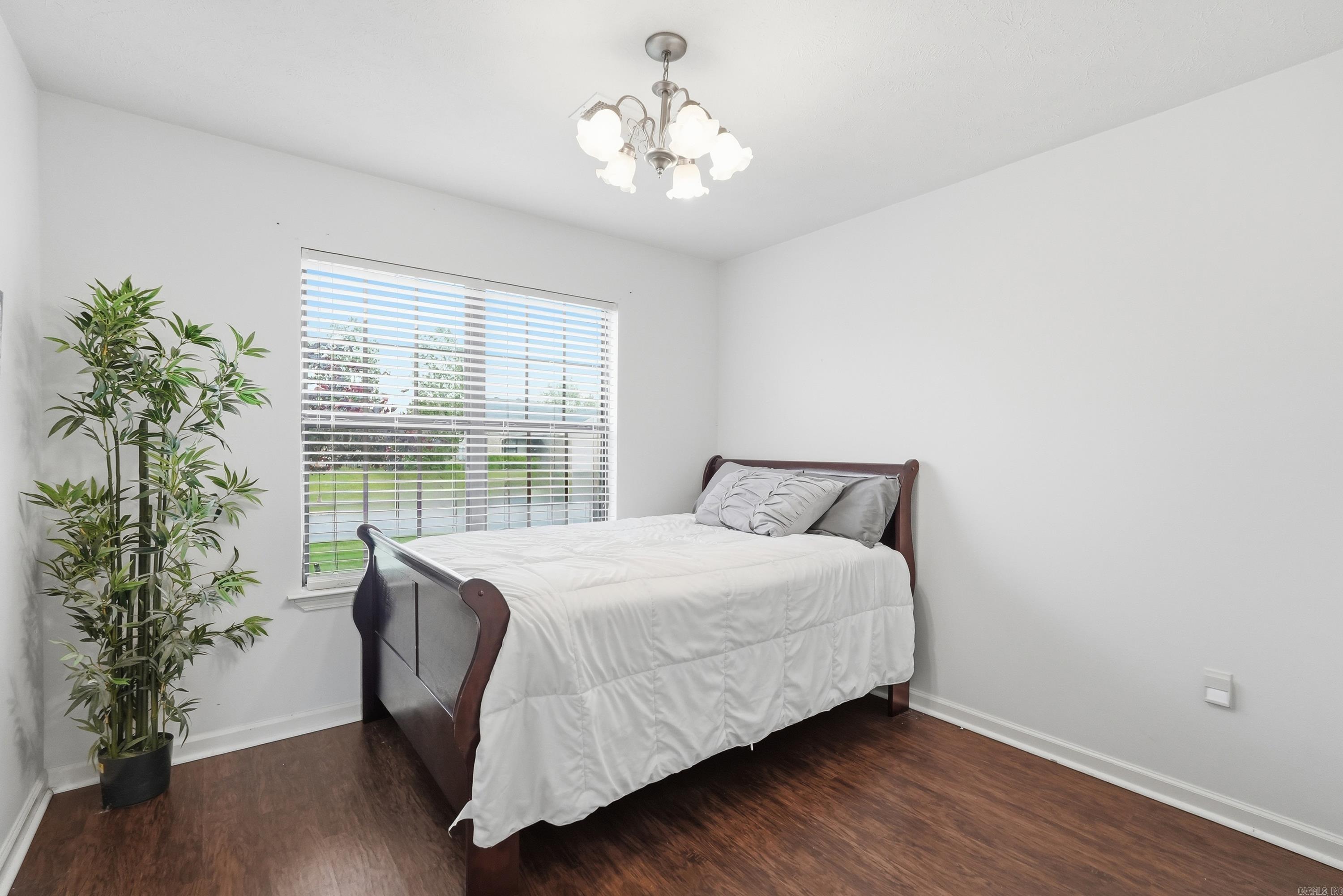 THE FALLS - Residential