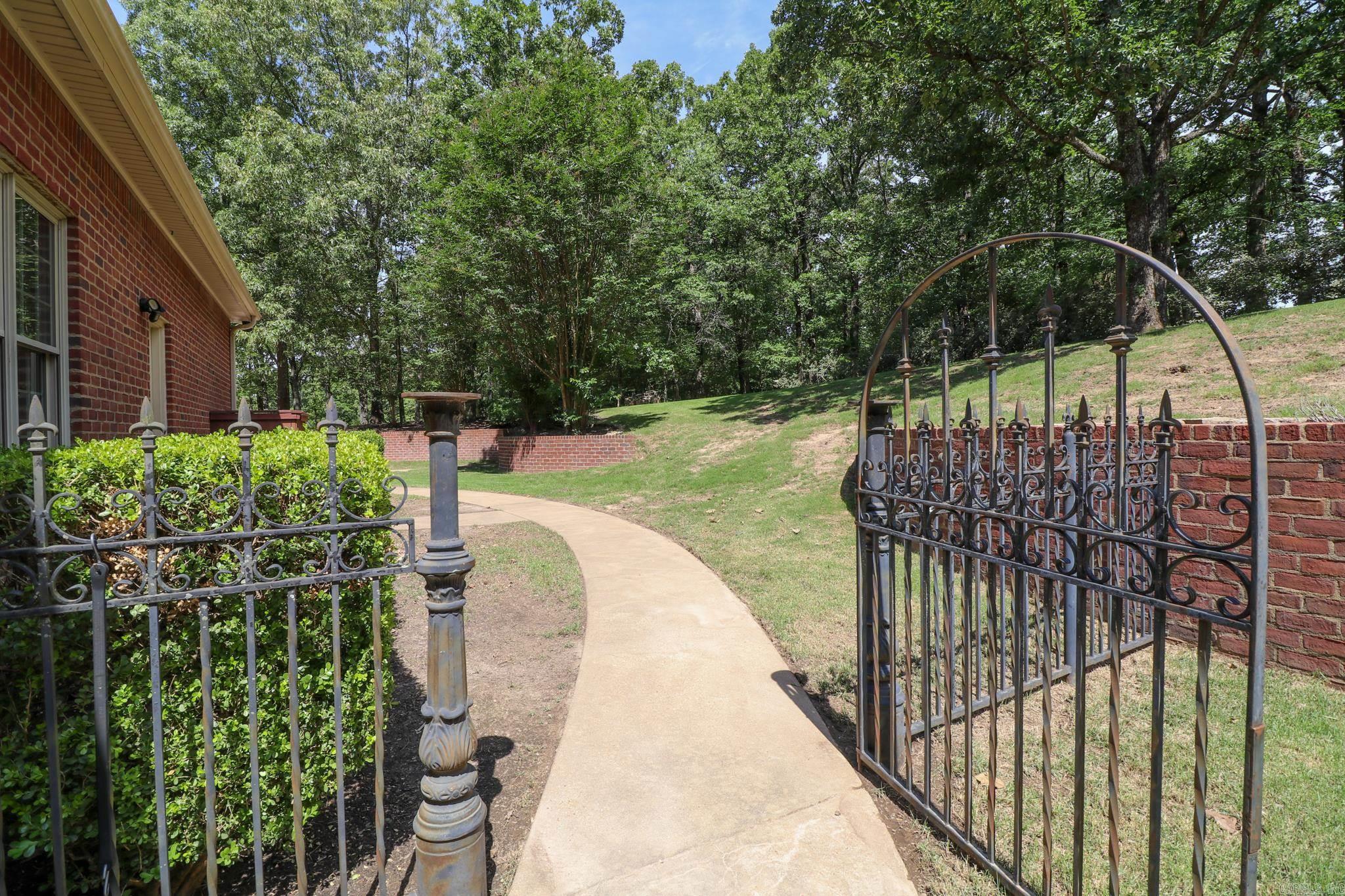 Ridge Point - Residential