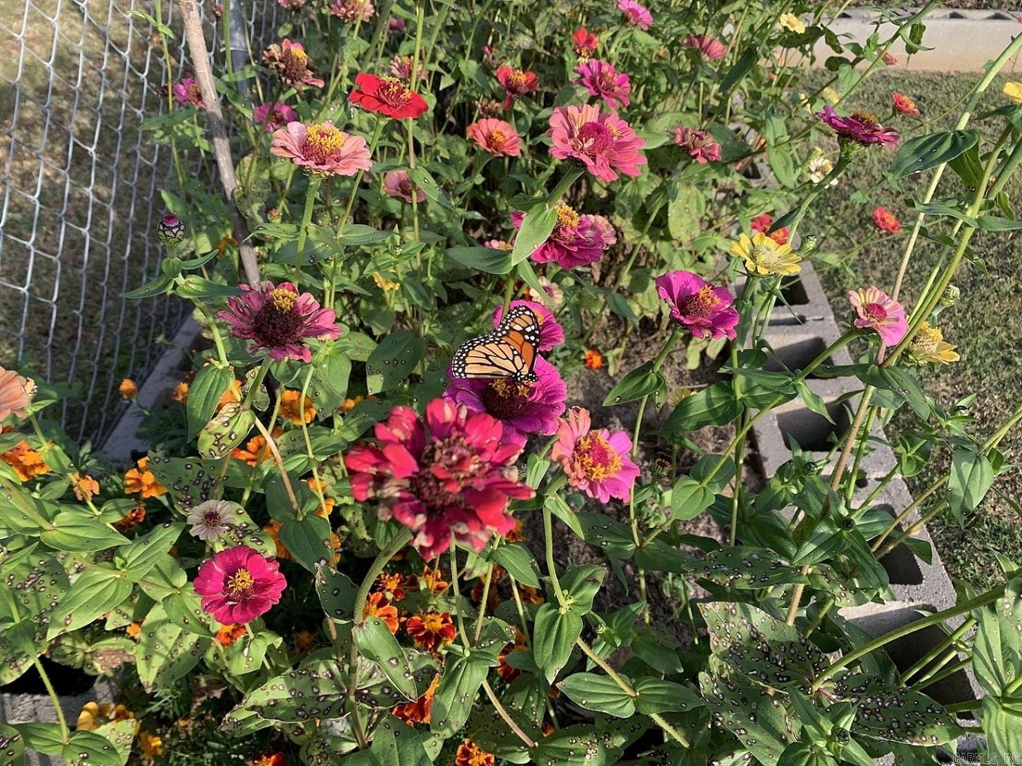 SWEEDEN ROAD ACRES - Residential