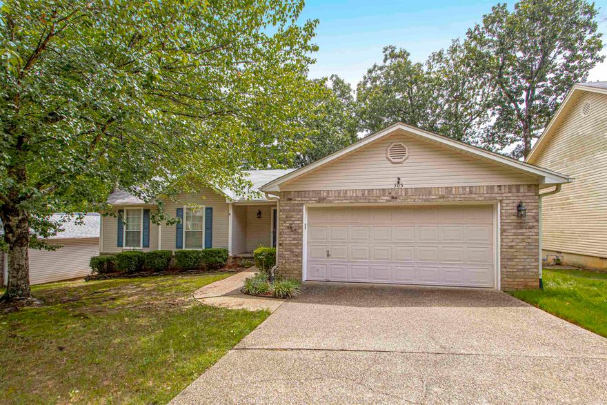 Welcome to this delightful residence nestled in the idyllic heart of West Little Rock, boasting an enchanting ambiance and a fabulous back deck that invites you to savor the beauty of the outdoors.