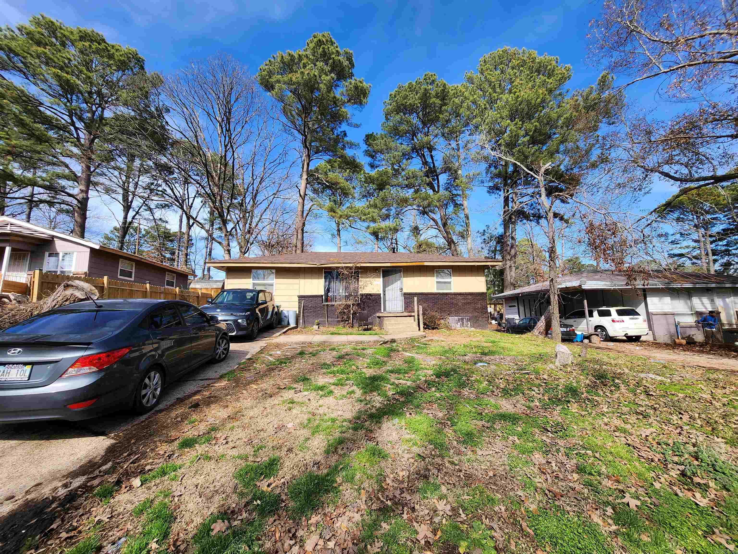 WAKEFIELD VILLAGE - Residential