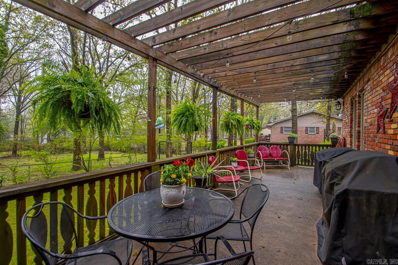 INDIAN HILLS - Residential