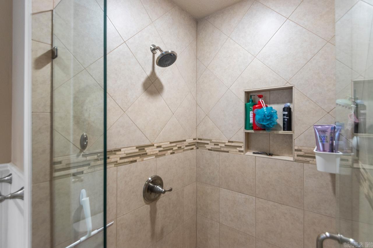 INDIAN HILLS - Residential