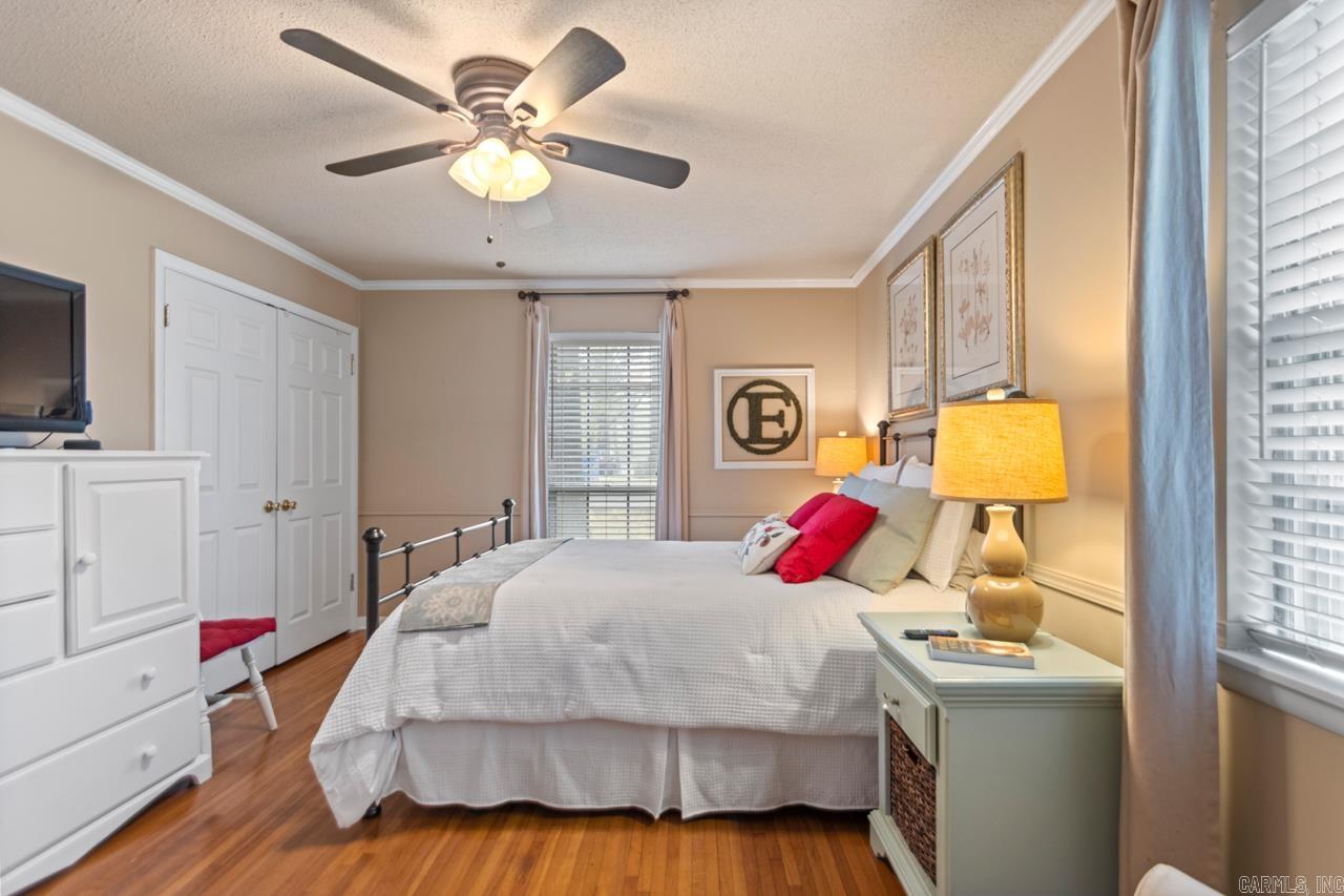 INDIAN HILLS - Residential