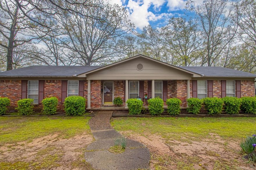 Sellers are 2nd owners of this beautiful home sitting on a corner lot. Lots of love and updates in this home, including updated bathrooms, HVAC 2024, Water Heater 2017, storm windows, garage door opener. new interior doors, and kitchen granite counter tops. Great family space with den open to the kitchen. Formal dining area off the kitchen. Master Suite has 2 nice closets and master bath has nice walk in shower. Covered patio in the back. Great place to enjoy friends and family! SEE AGENT REMARKS!