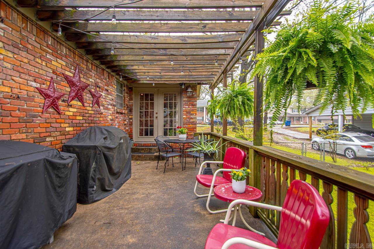 INDIAN HILLS - Residential