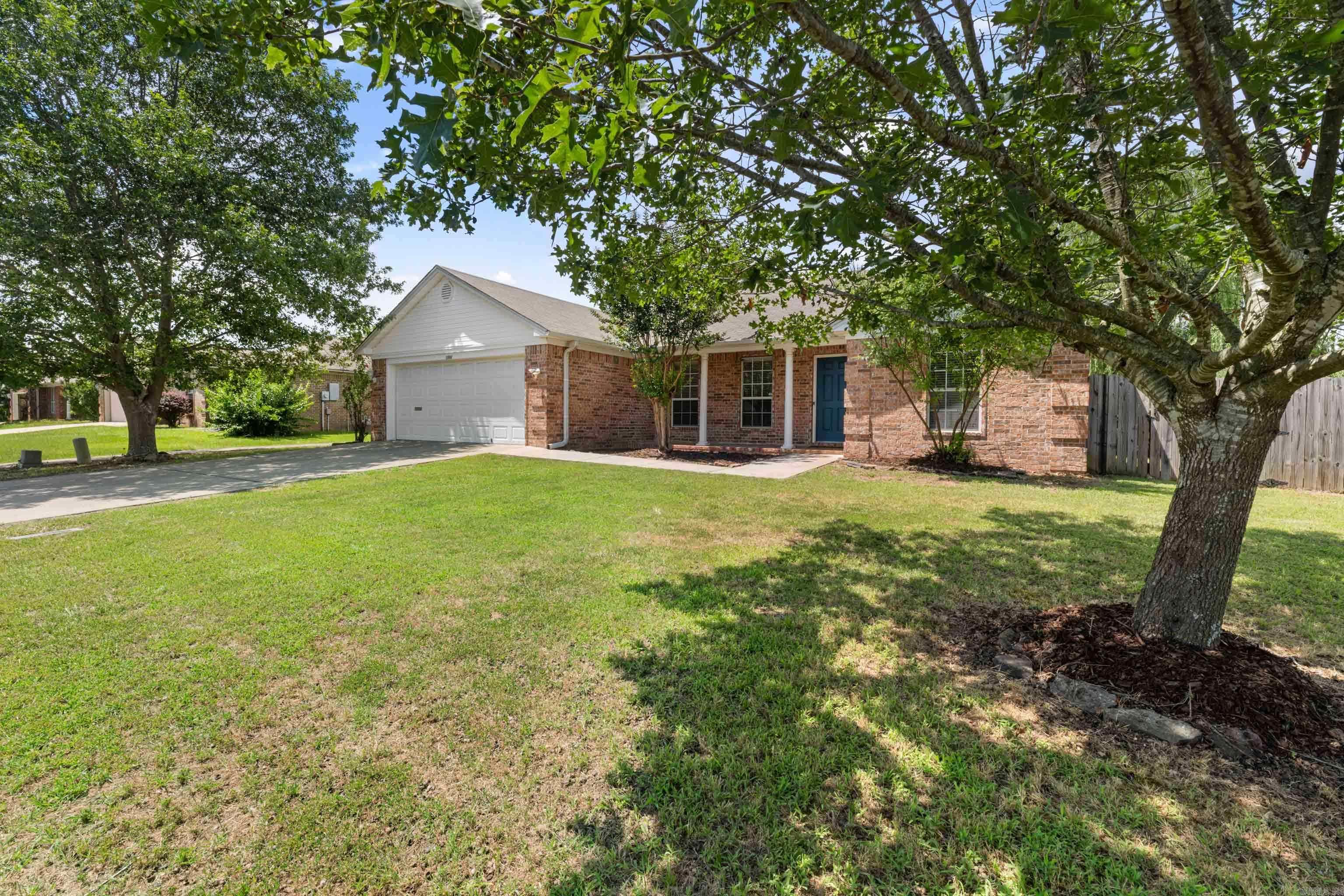 JUSTIN PLACE - Residential