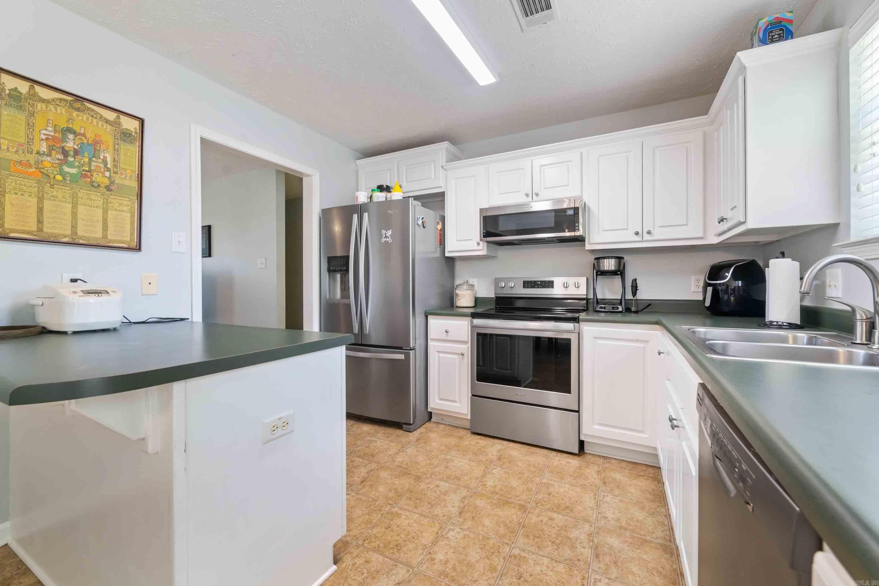 JUSTIN PLACE - Residential