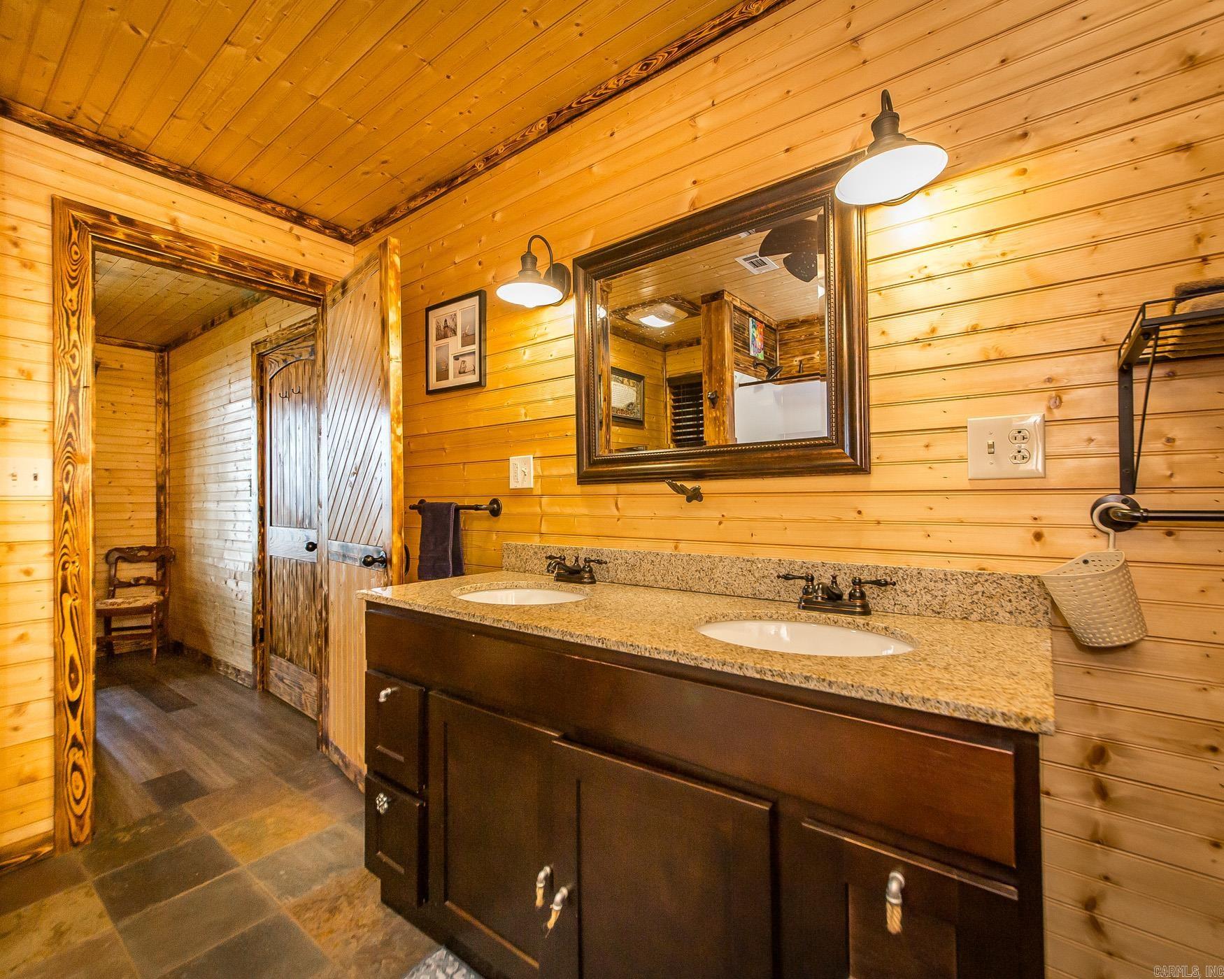 Lakeshore Hills-Andersons Lake - Residential