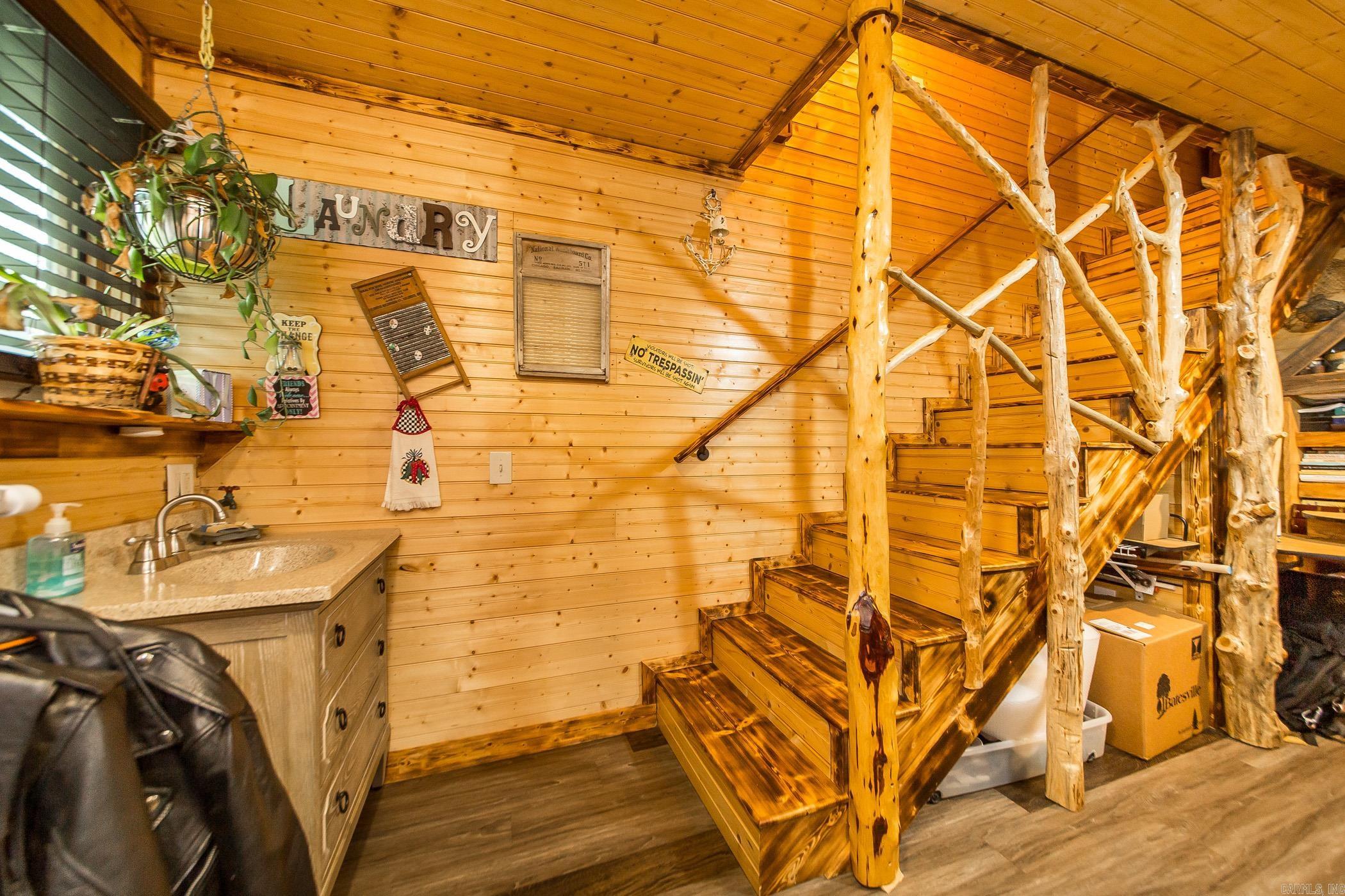 Lakeshore Hills-Andersons Lake - Residential