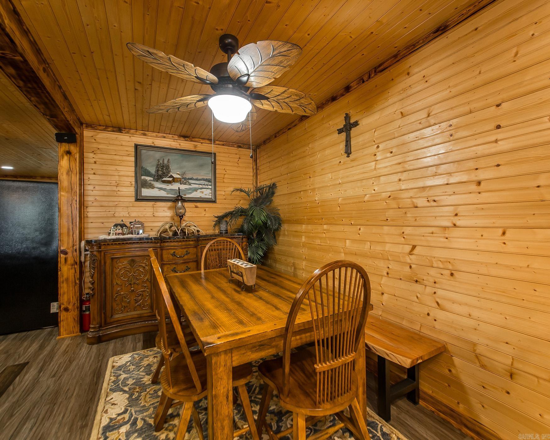 Lakeshore Hills-Andersons Lake - Residential