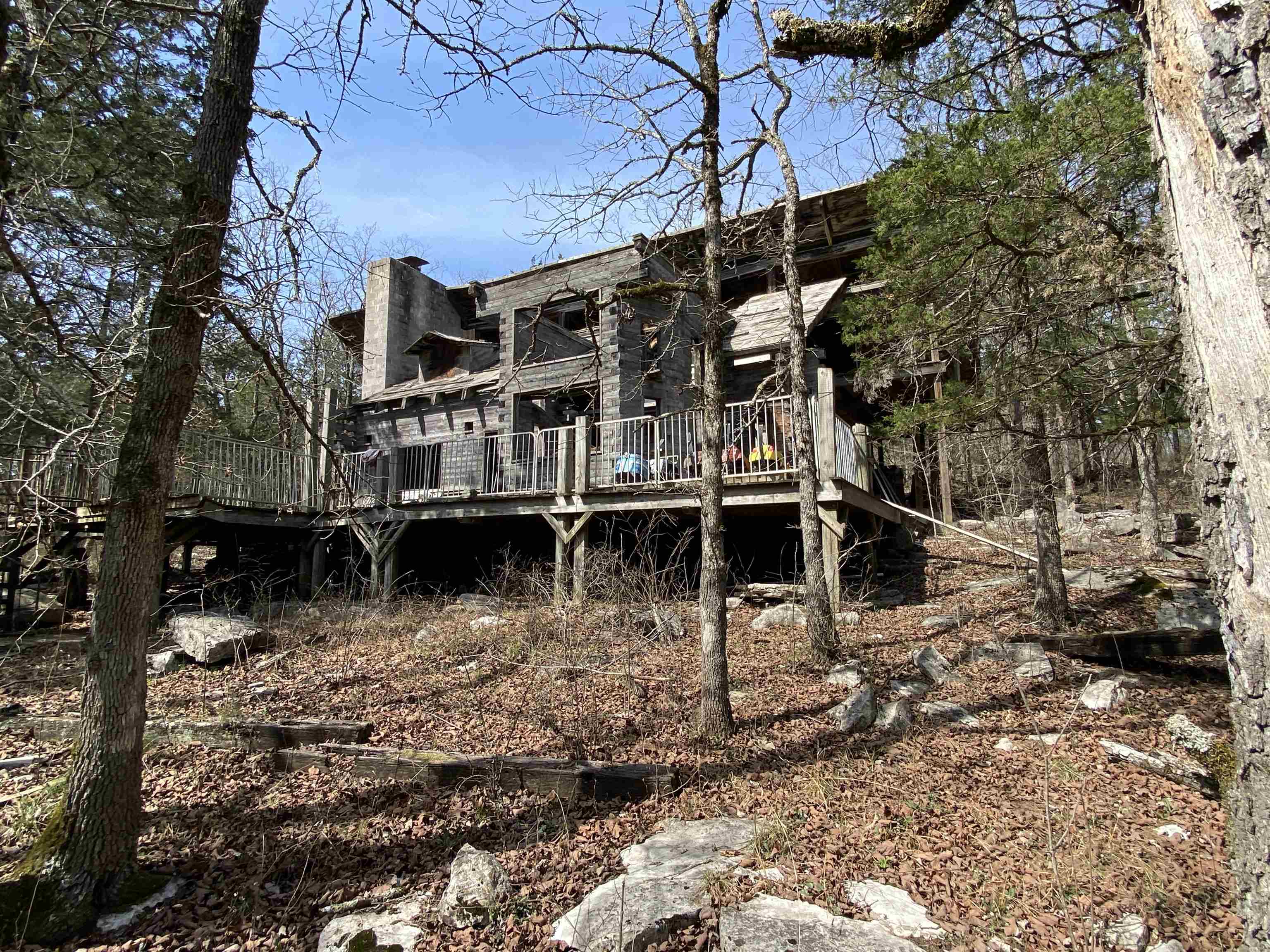 Metes & Bounds - Land