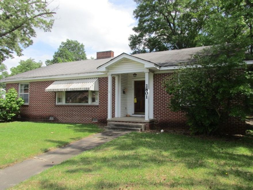 Taxes are with homestead. Large brick home located close to dining and shopping. House has a large living room and den, also a bonus room/office****AGENTS SEE REMARKS****