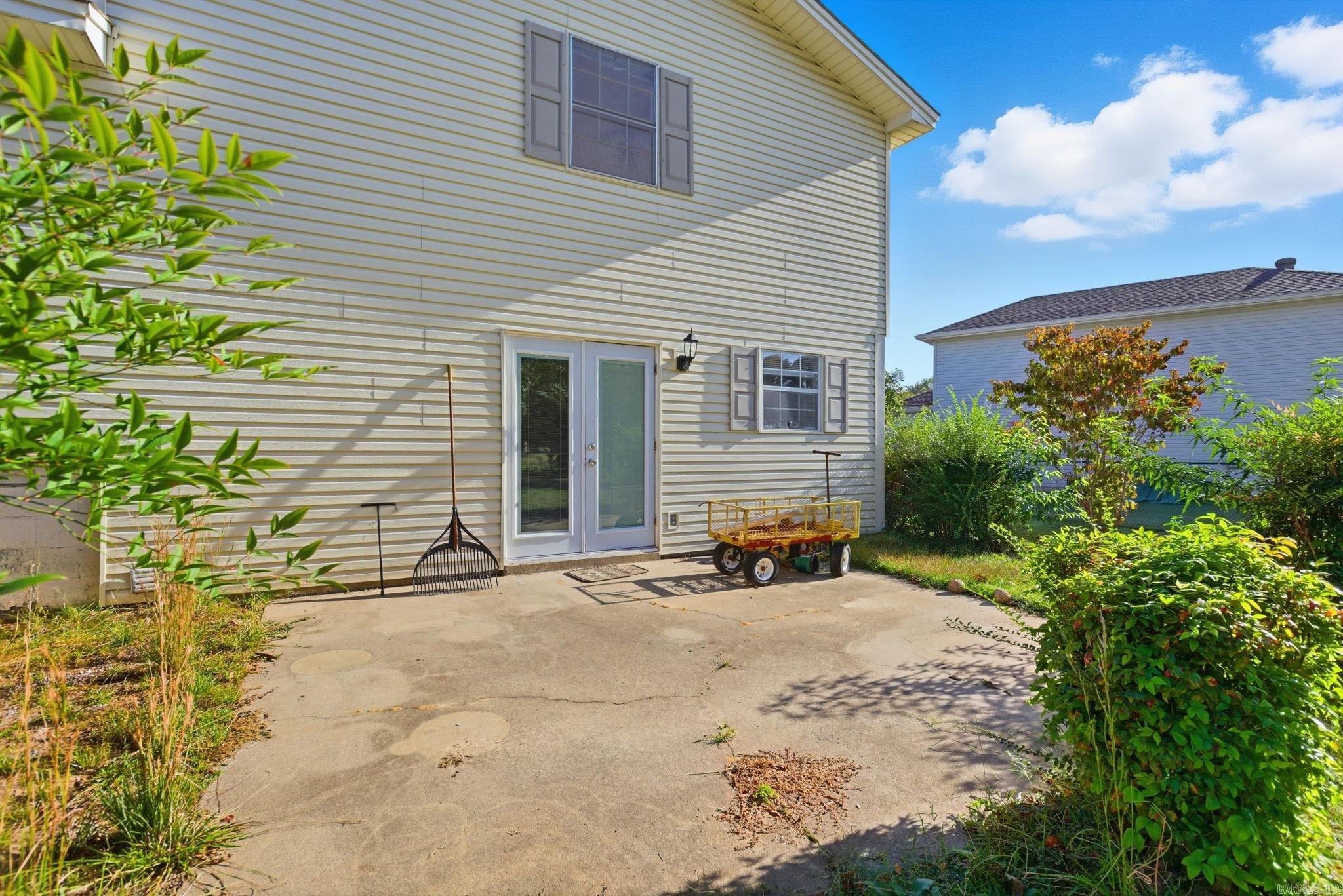 STONEWALL - Residential