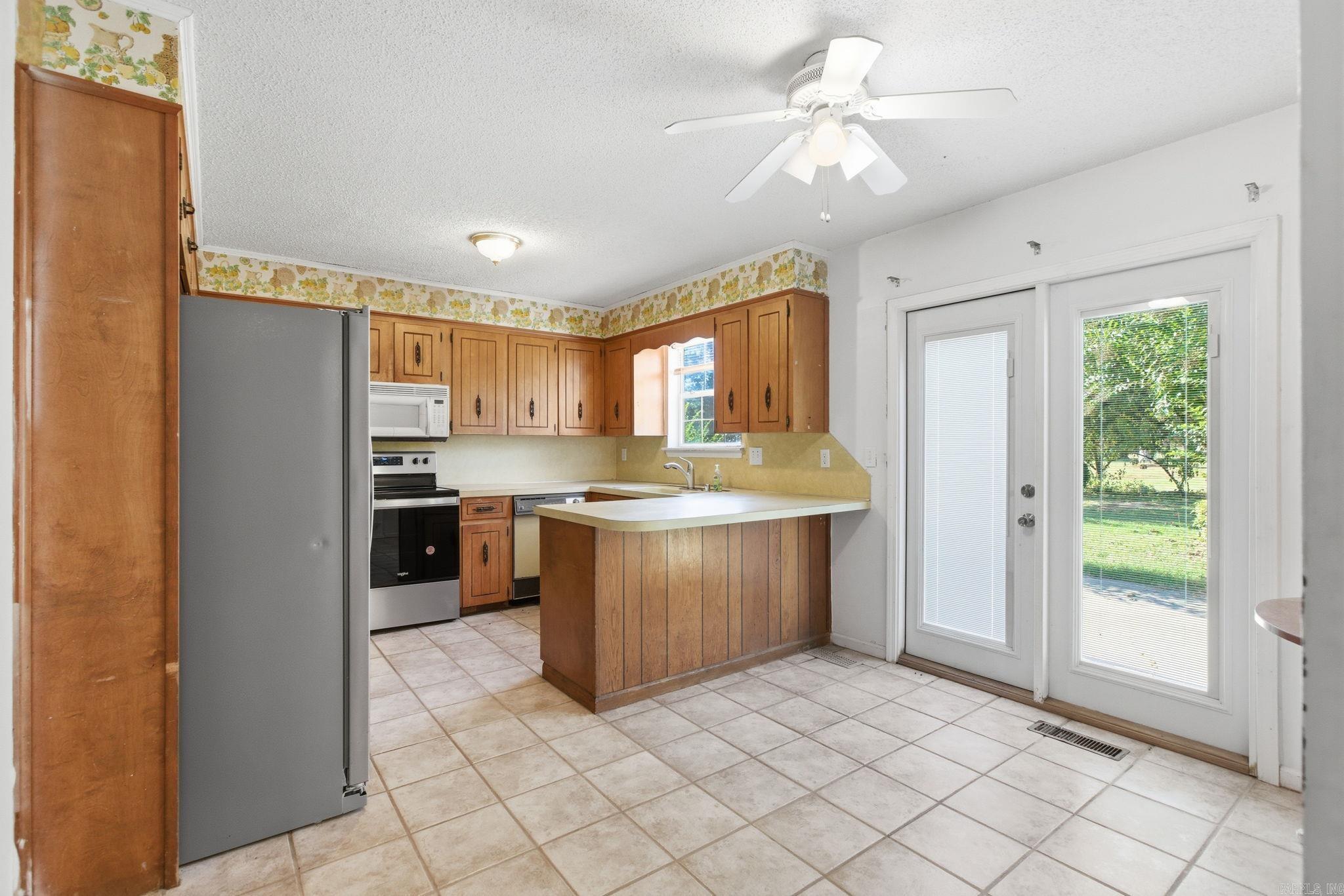 STONEWALL - Residential