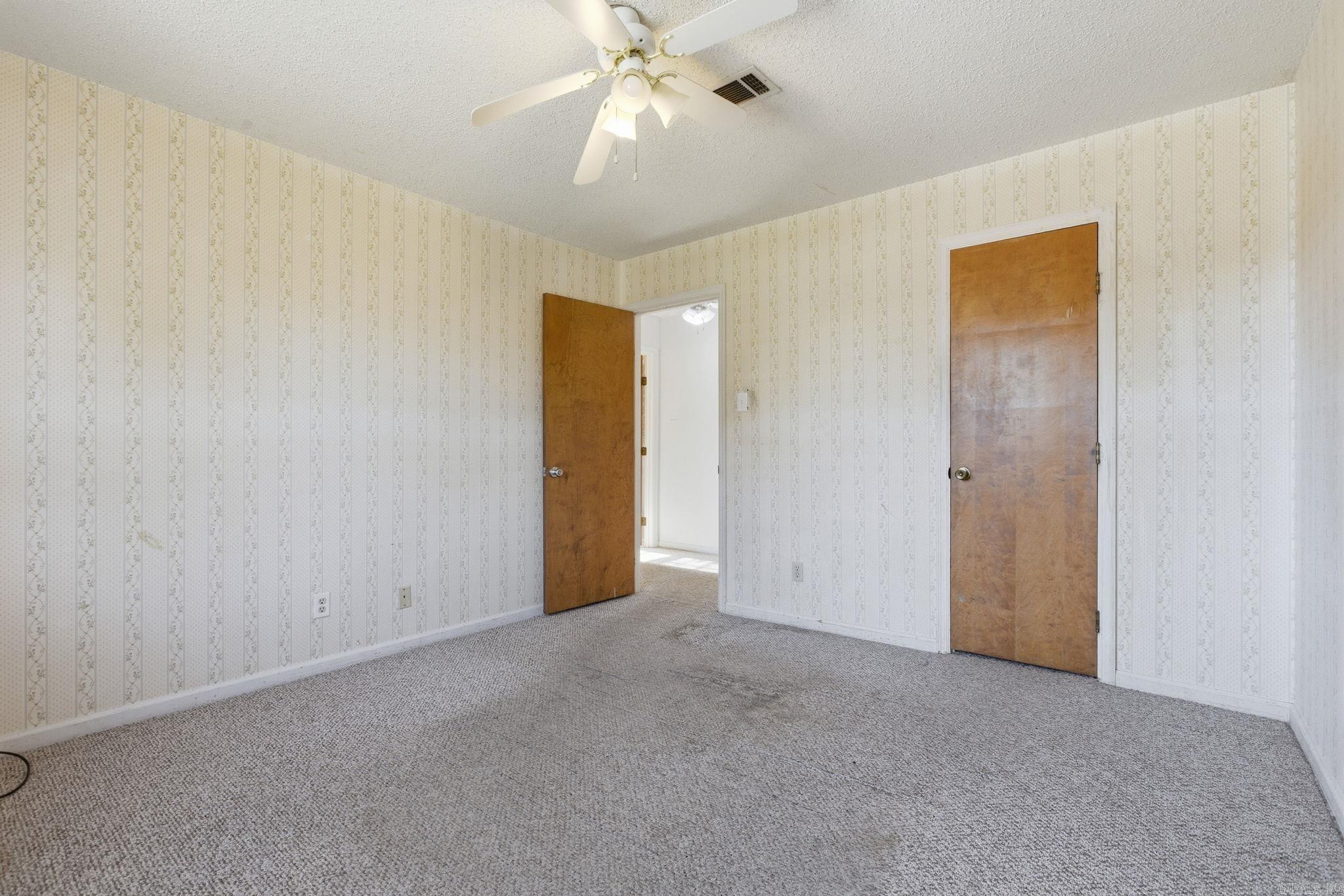 STONEWALL - Residential