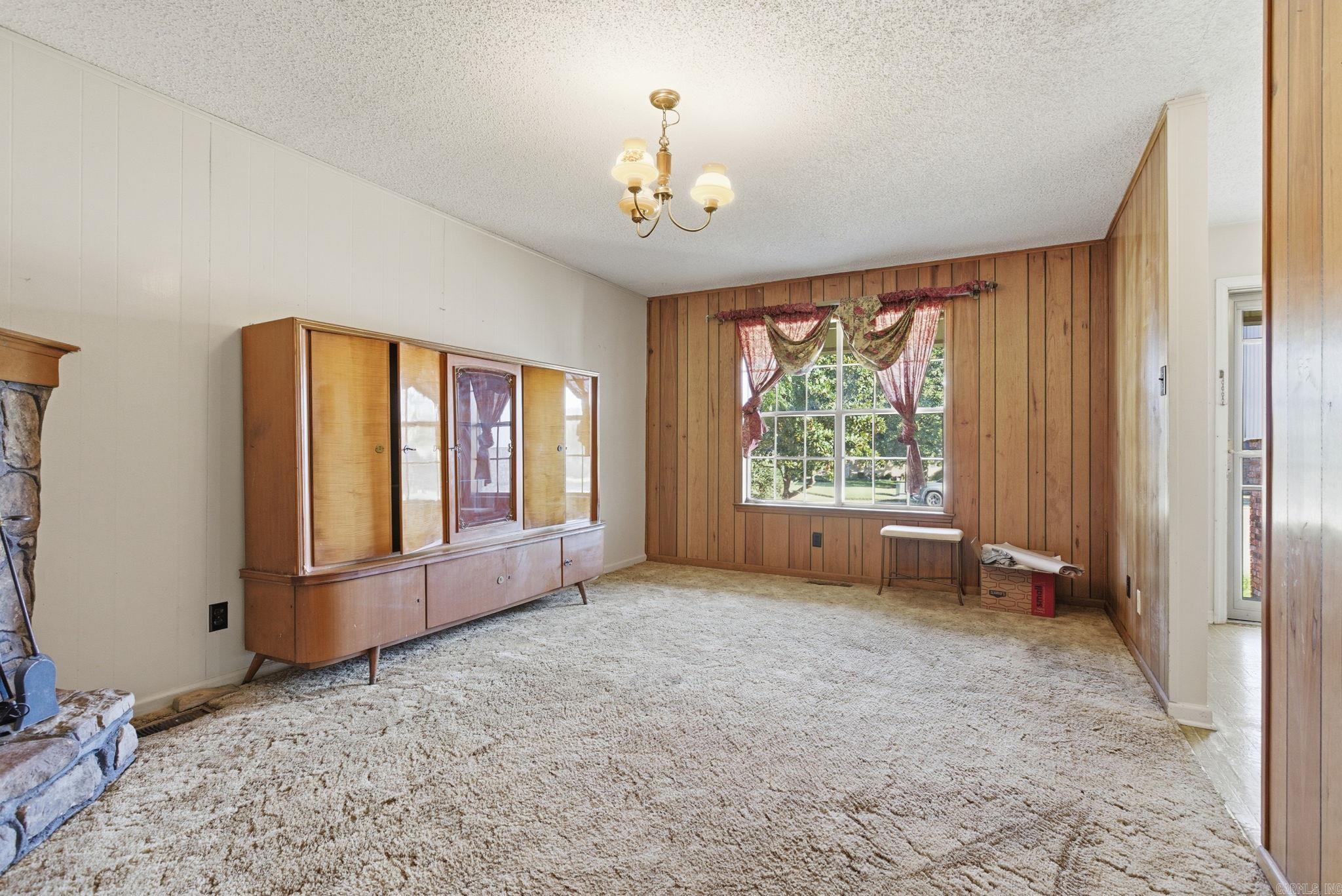 STONEWALL - Residential