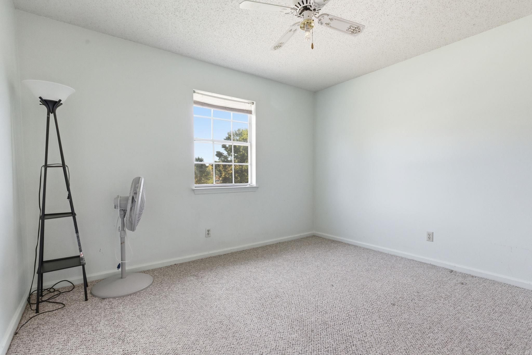 STONEWALL - Residential