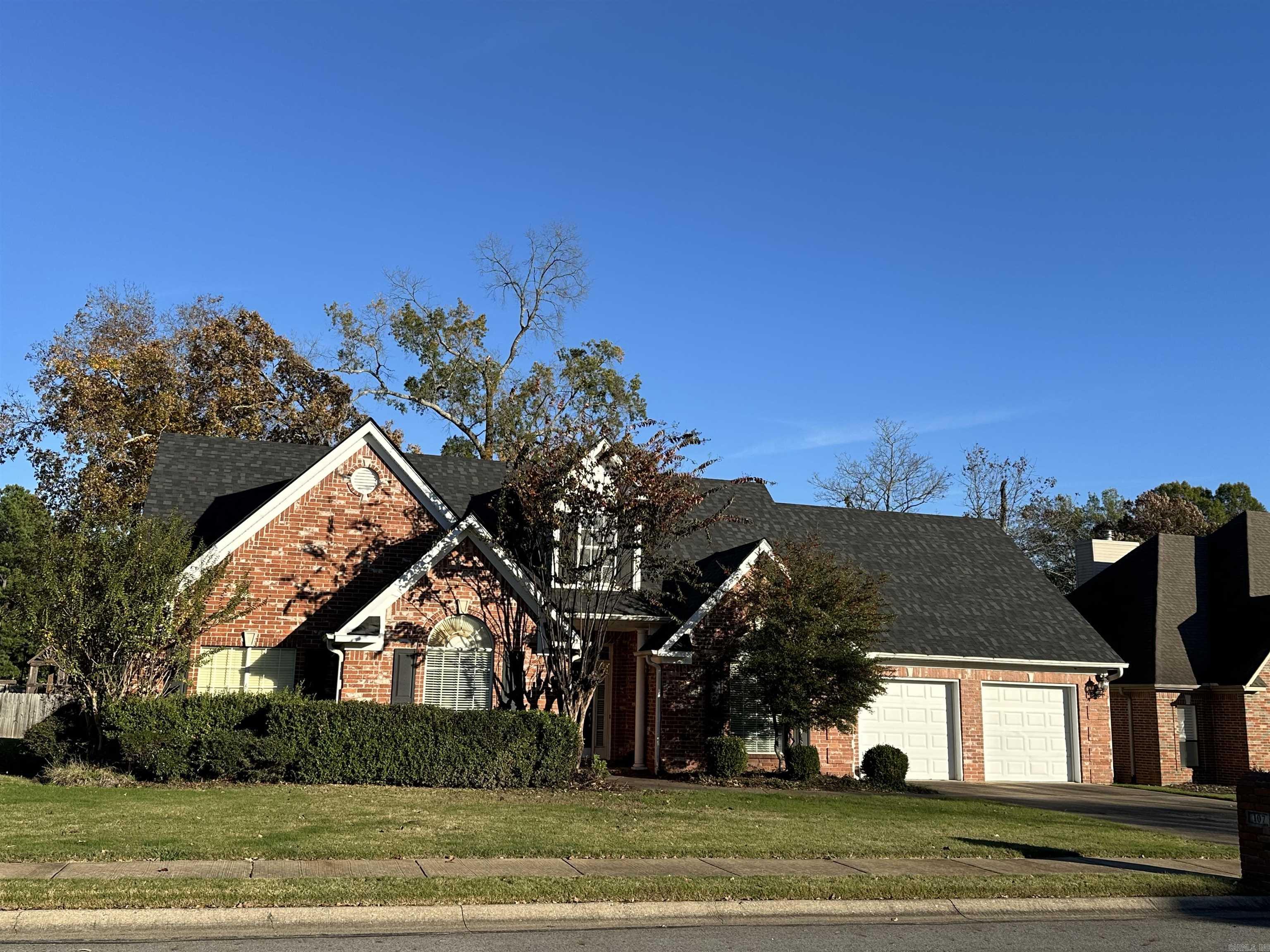 COUNTRY CLUB OF ARK THE - Residential