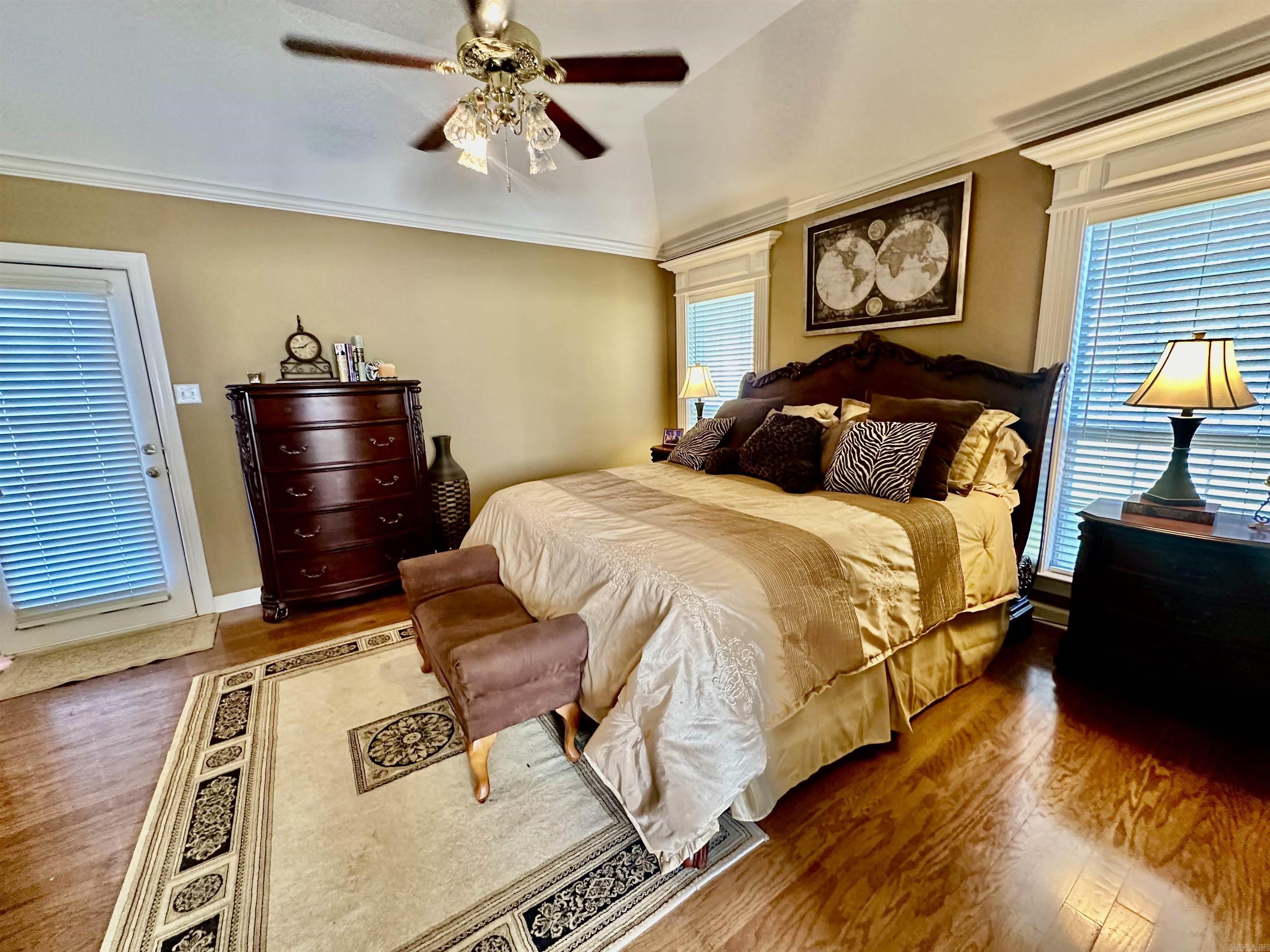 COUNTRY CLUB OF ARK THE - Residential