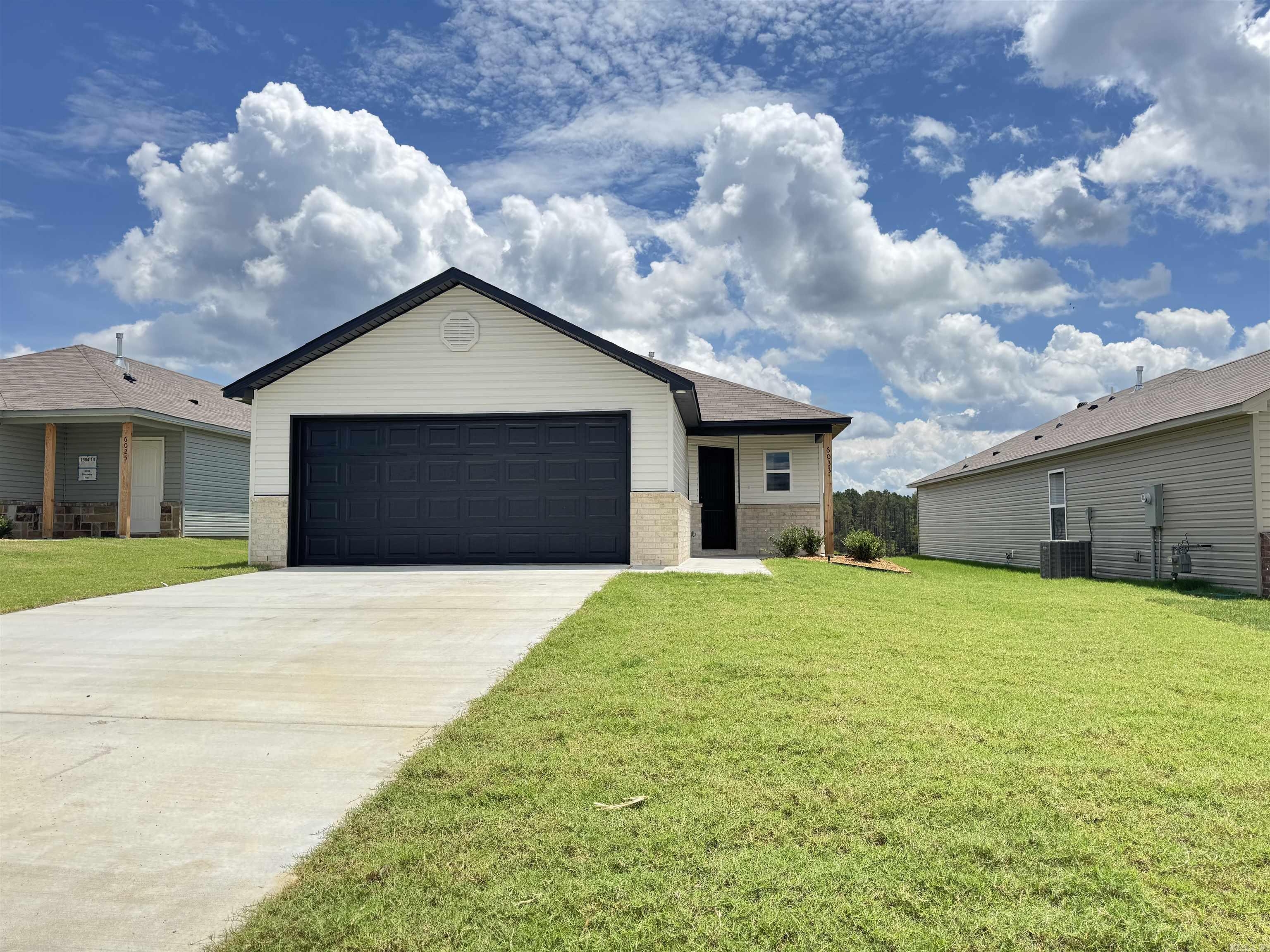 THE MEADOWS - Residential