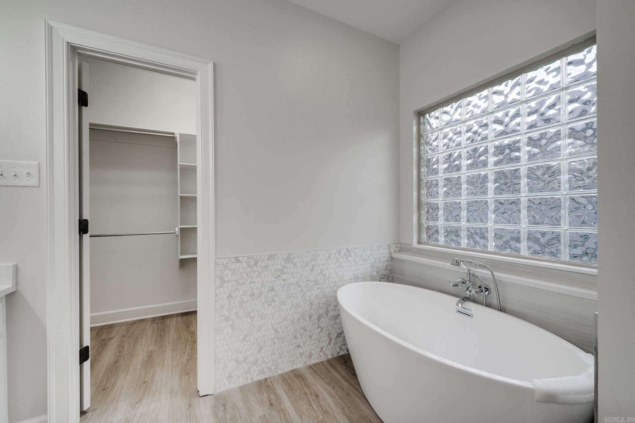 SOUTHWIND - Residential