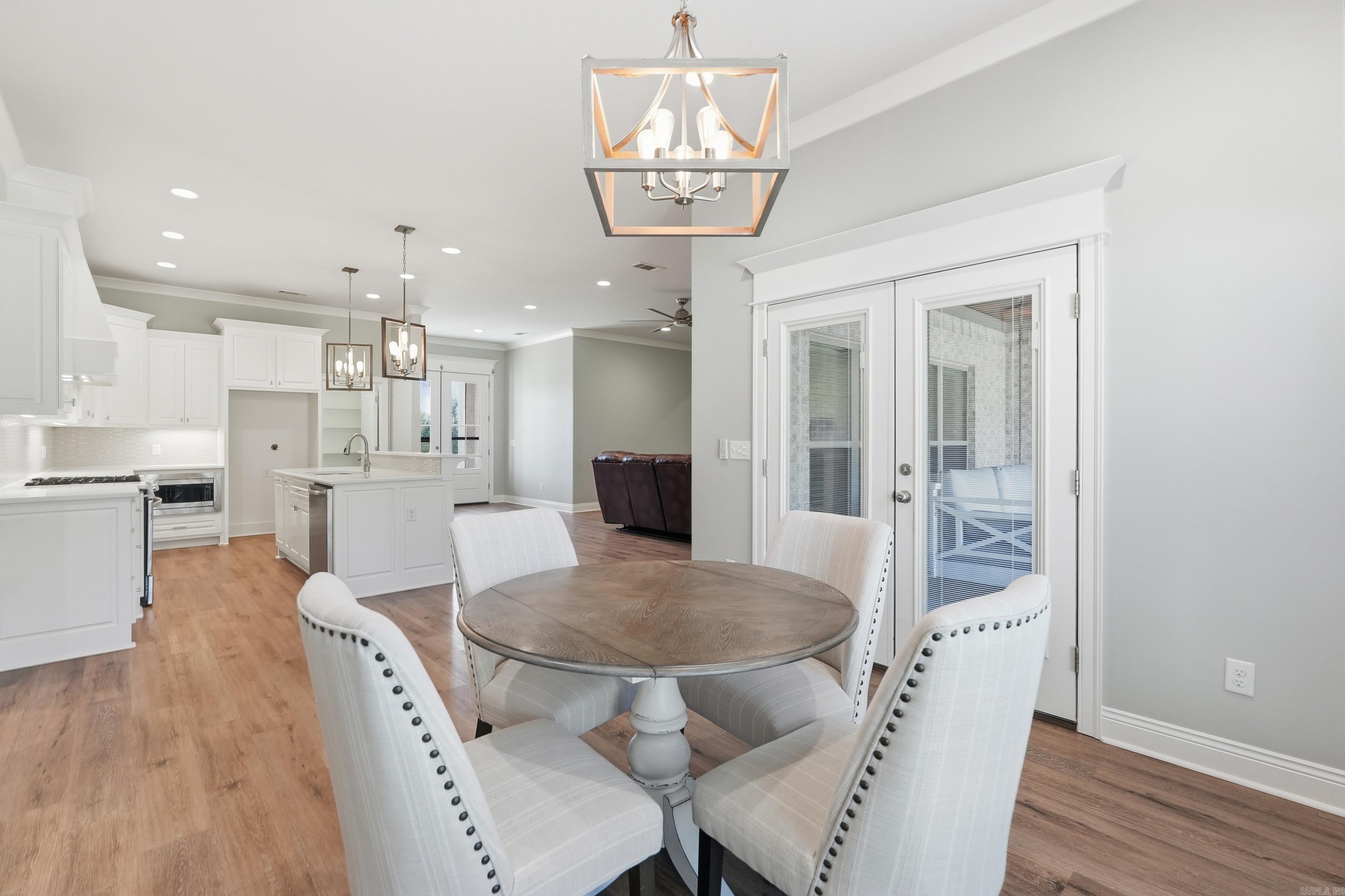 COYOTE RIDGE - Residential