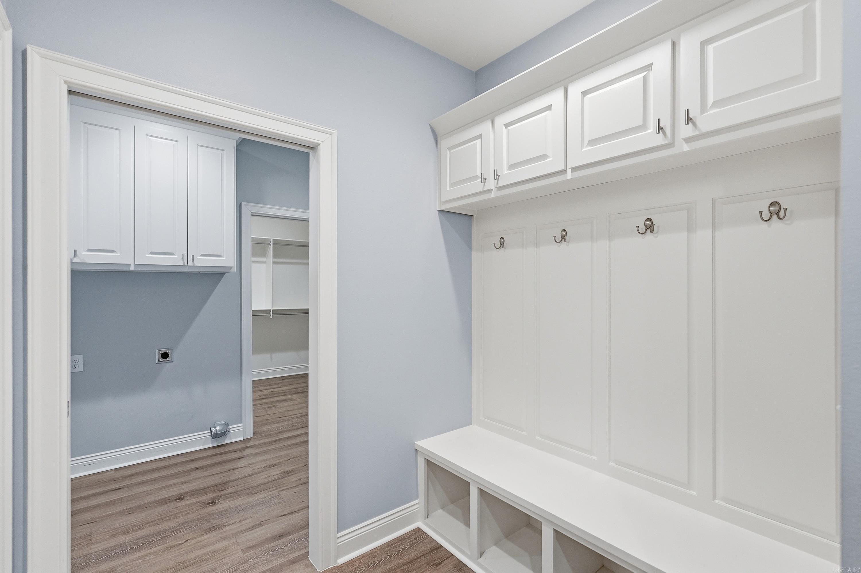 COYOTE RIDGE - Residential