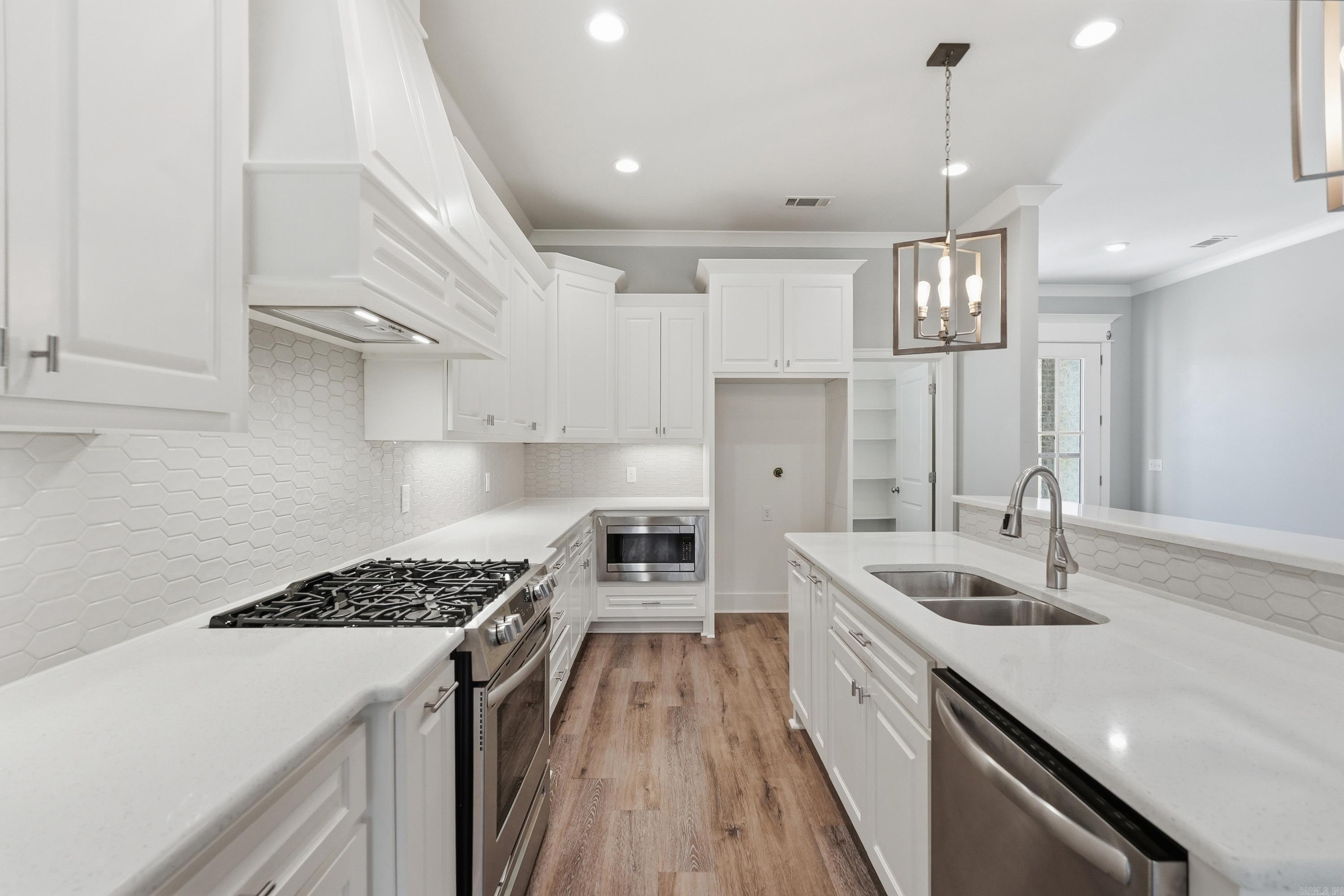 COYOTE RIDGE - Residential