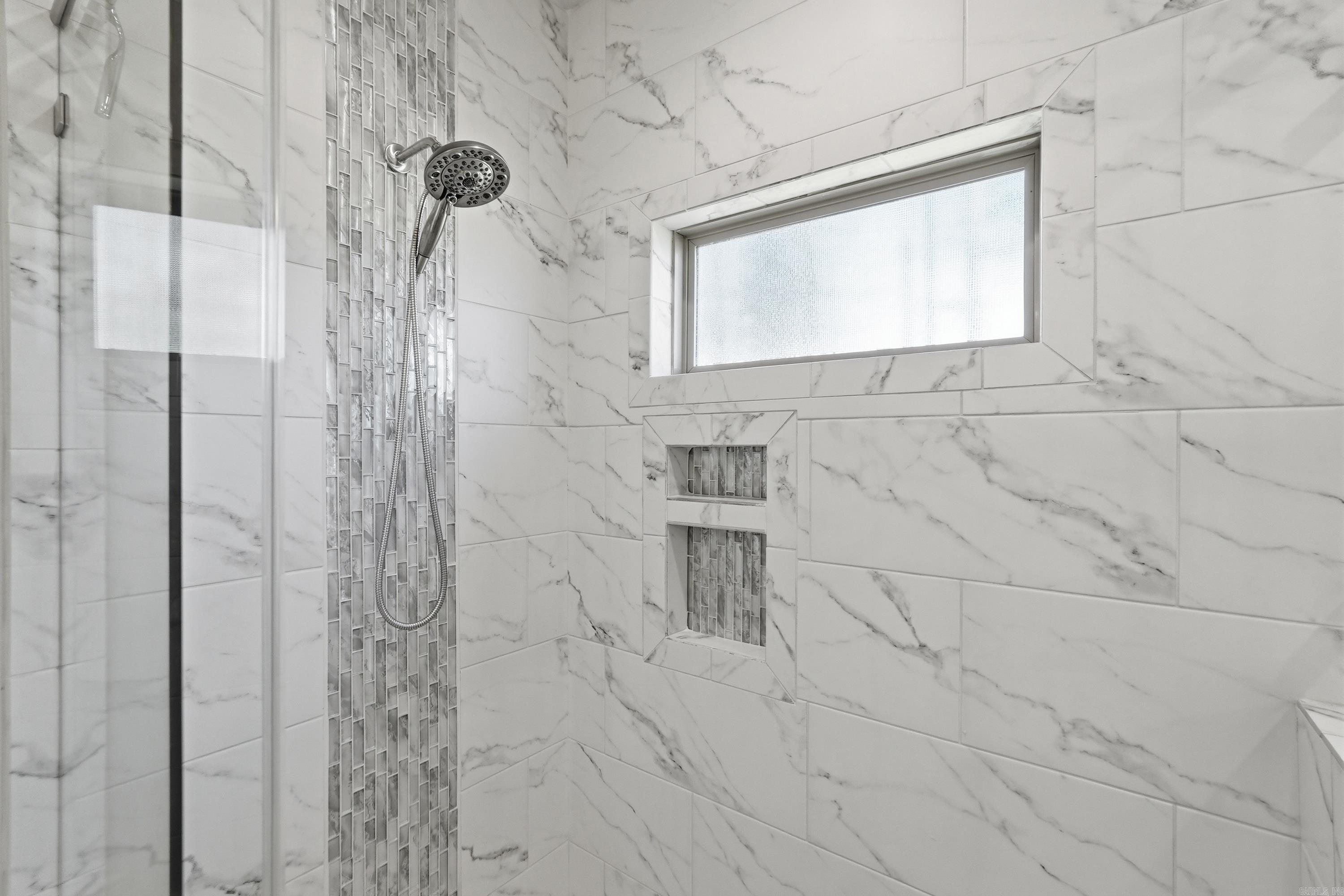 COYOTE RIDGE - Residential