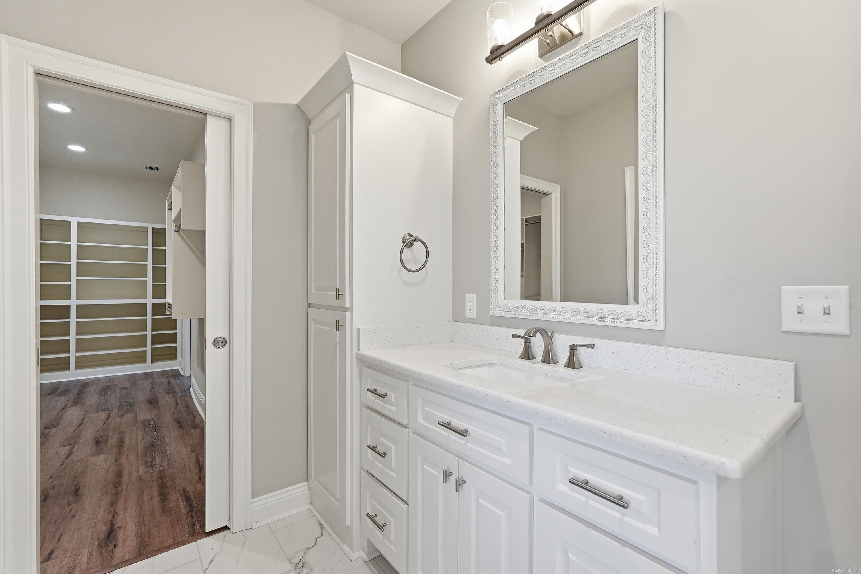 COYOTE RIDGE - Residential