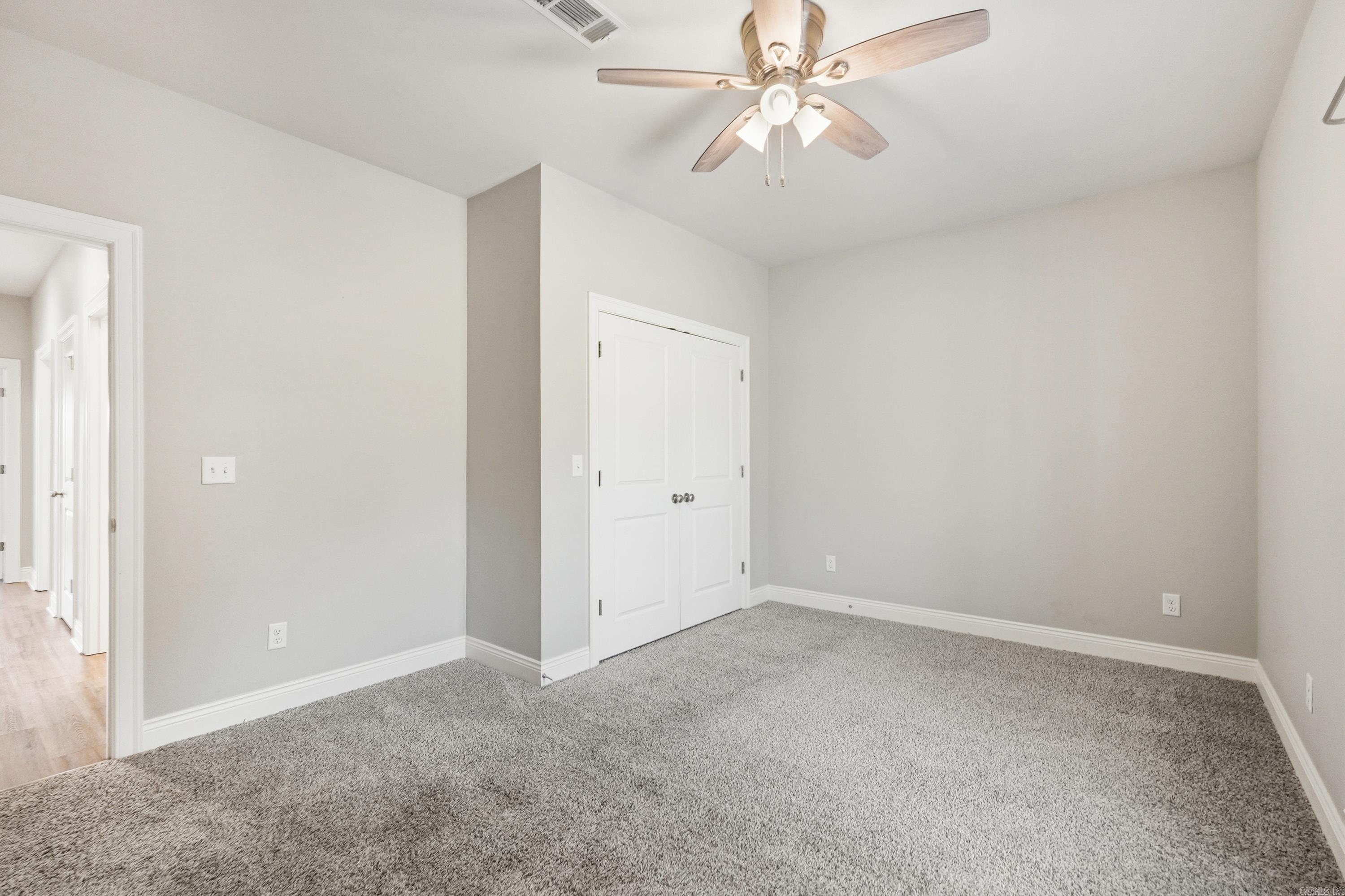 COYOTE RIDGE - Residential