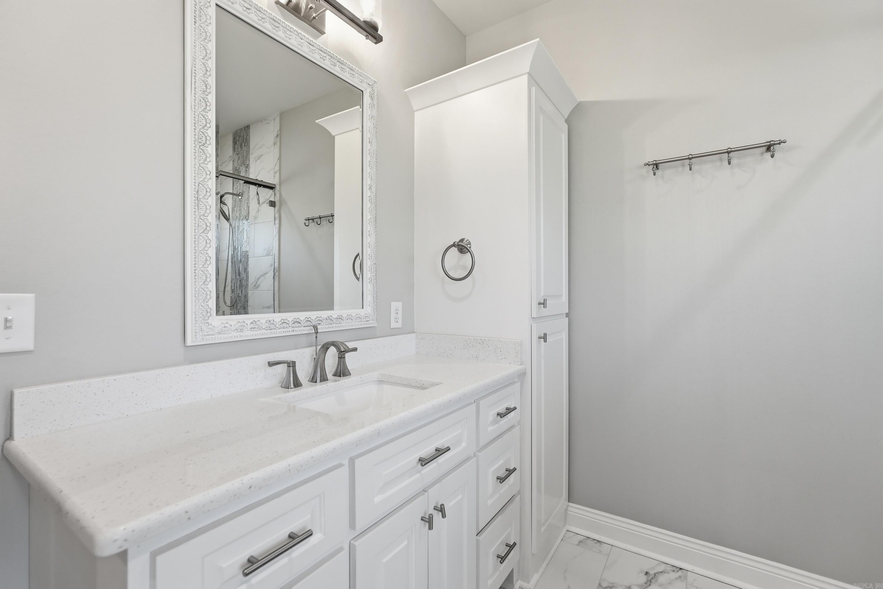 COYOTE RIDGE - Residential