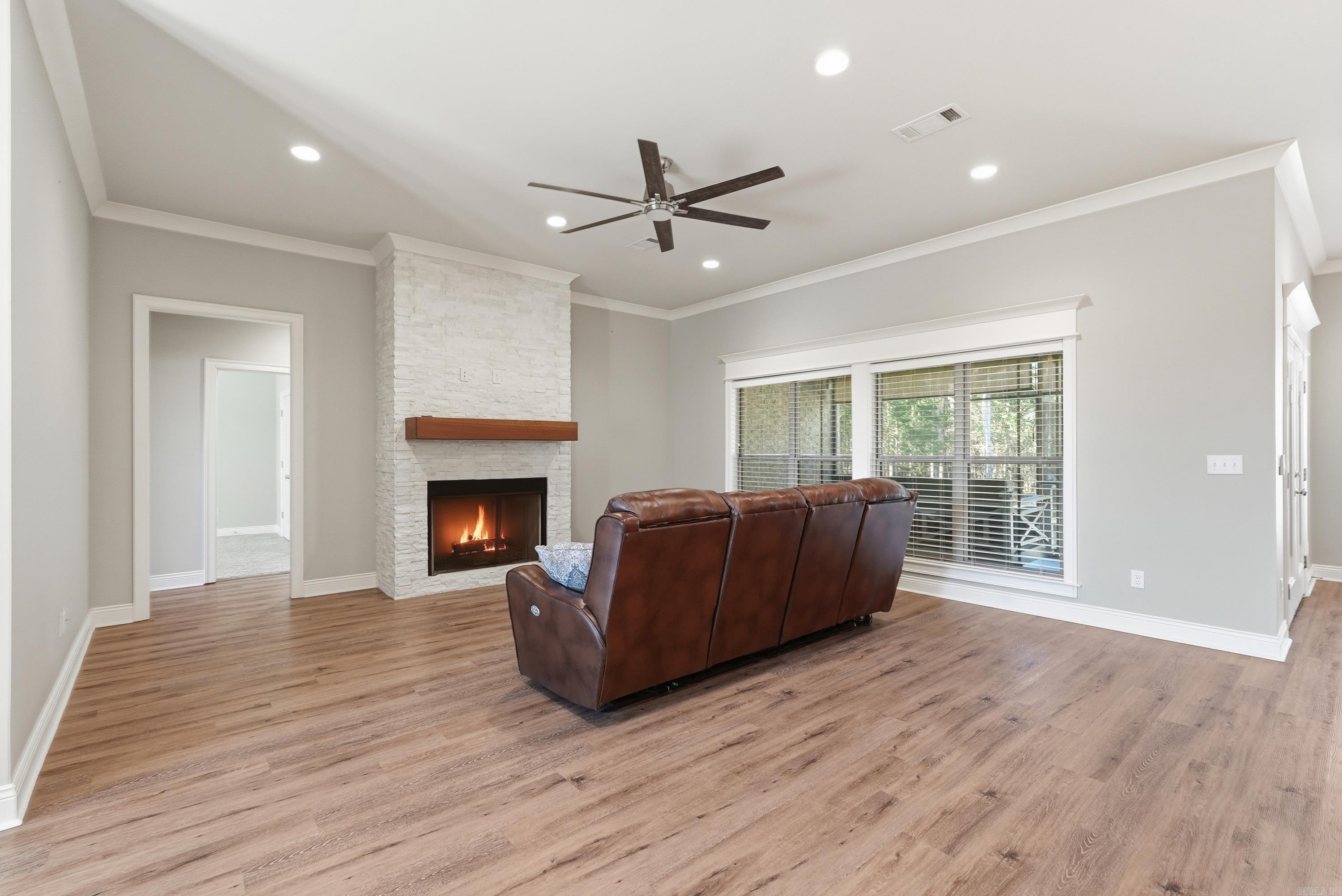 COYOTE RIDGE - Residential