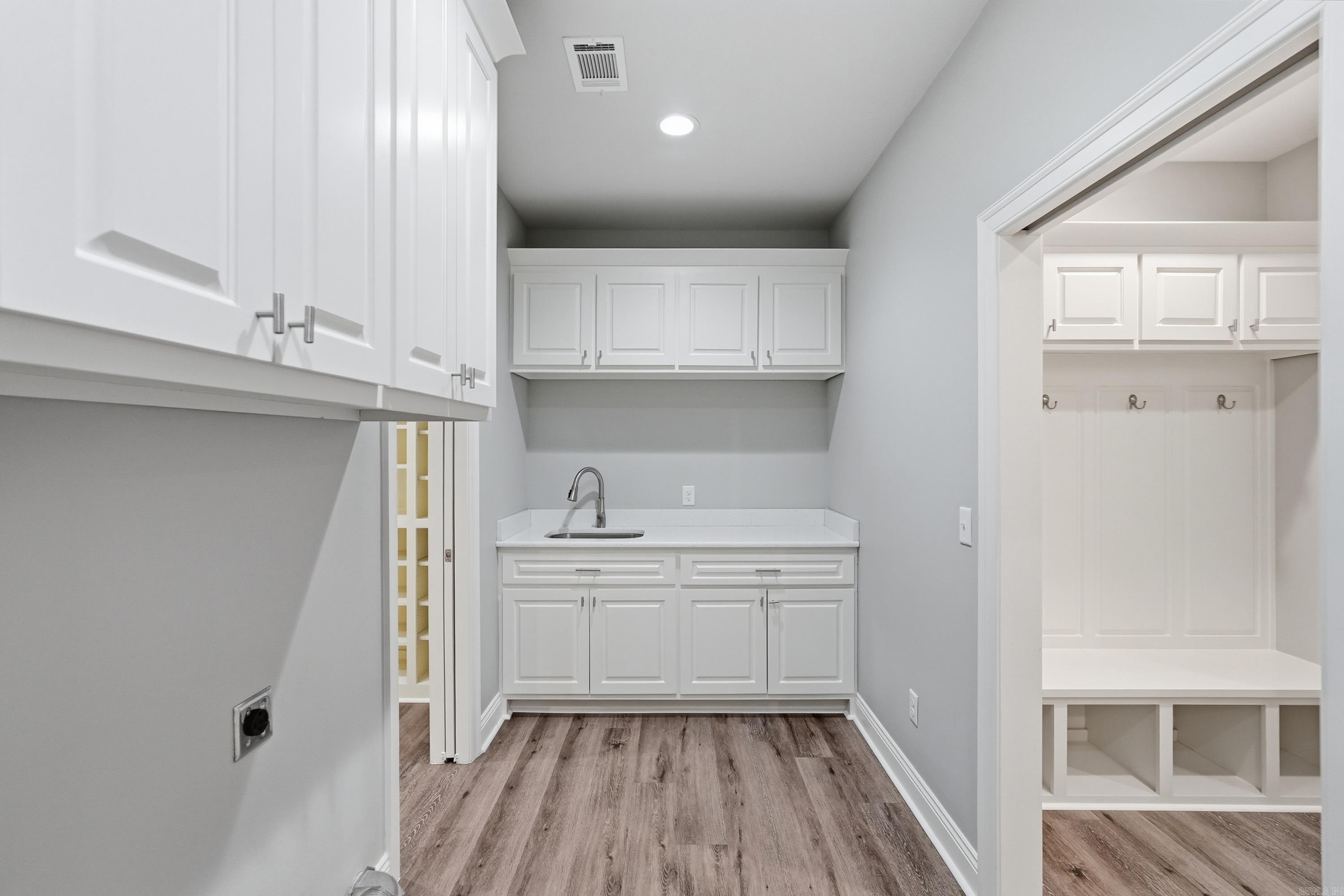 COYOTE RIDGE - Residential