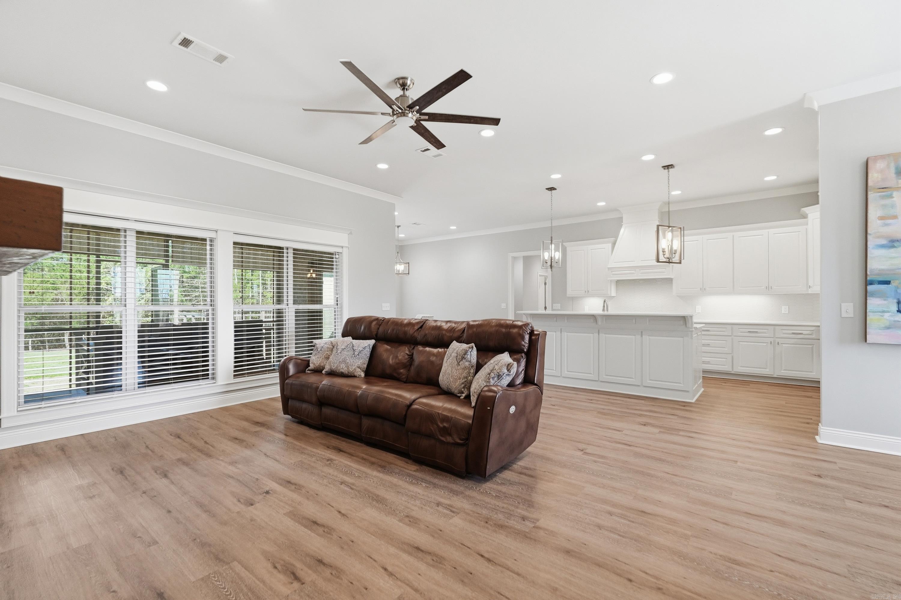 COYOTE RIDGE - Residential