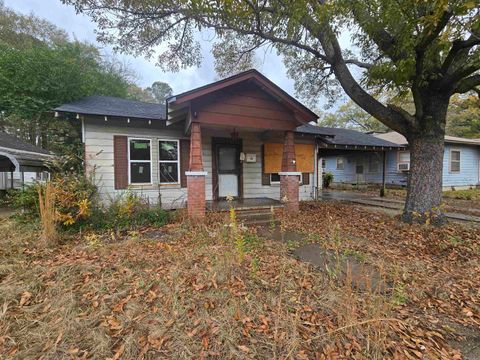 Photo of 910 Keith Street, Malvern, AR 72104 (MLS # 25049575)