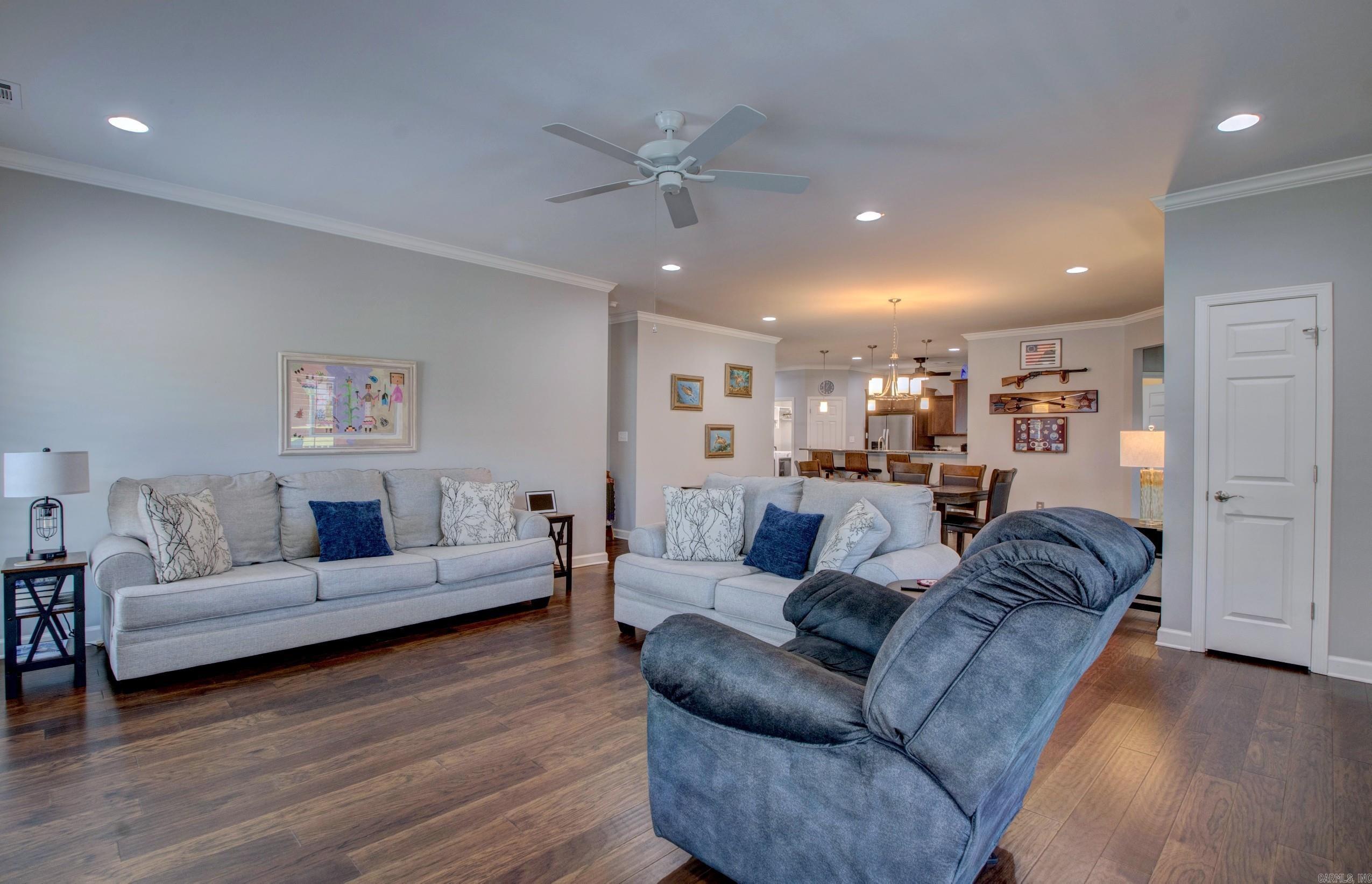 MOUNTAIN TERRACE ESTATES TOWNHOM - Residential