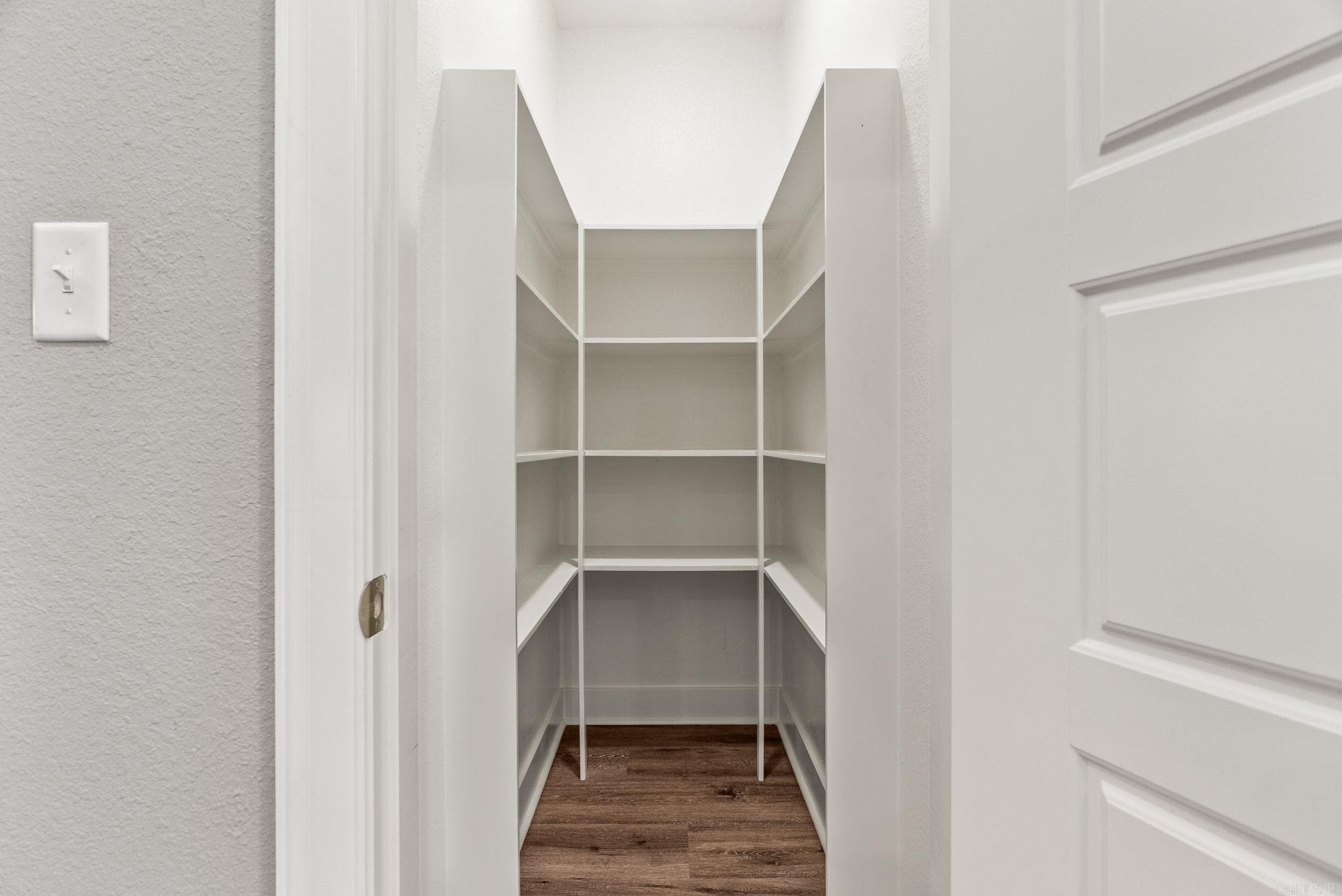 WILHELMINA COVE - Residential