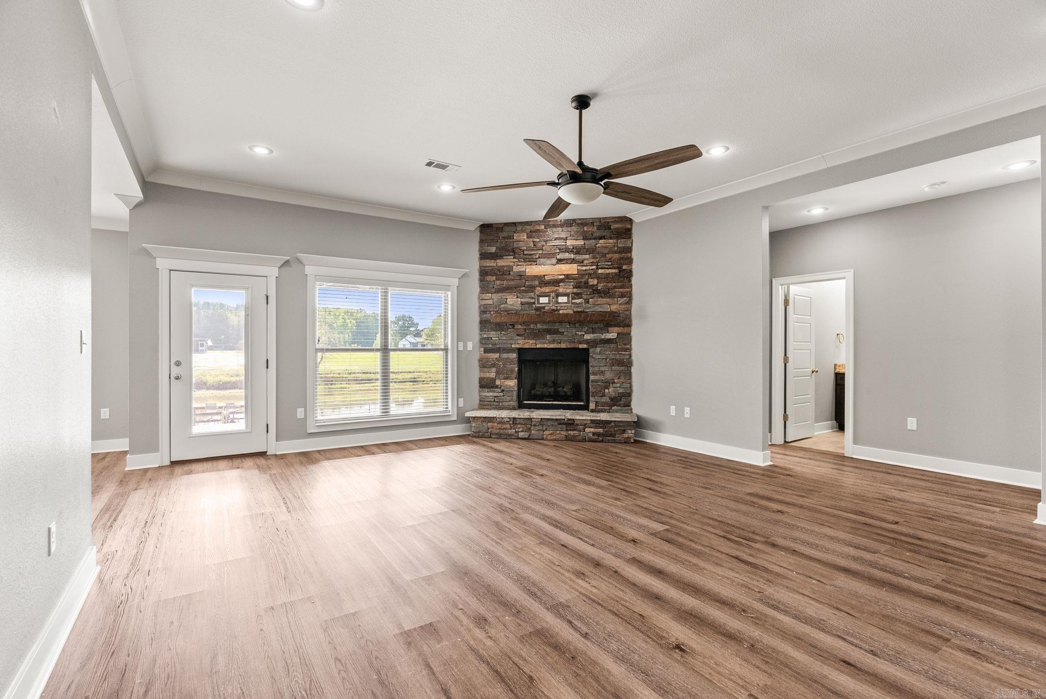 WILHELMINA COVE - Residential