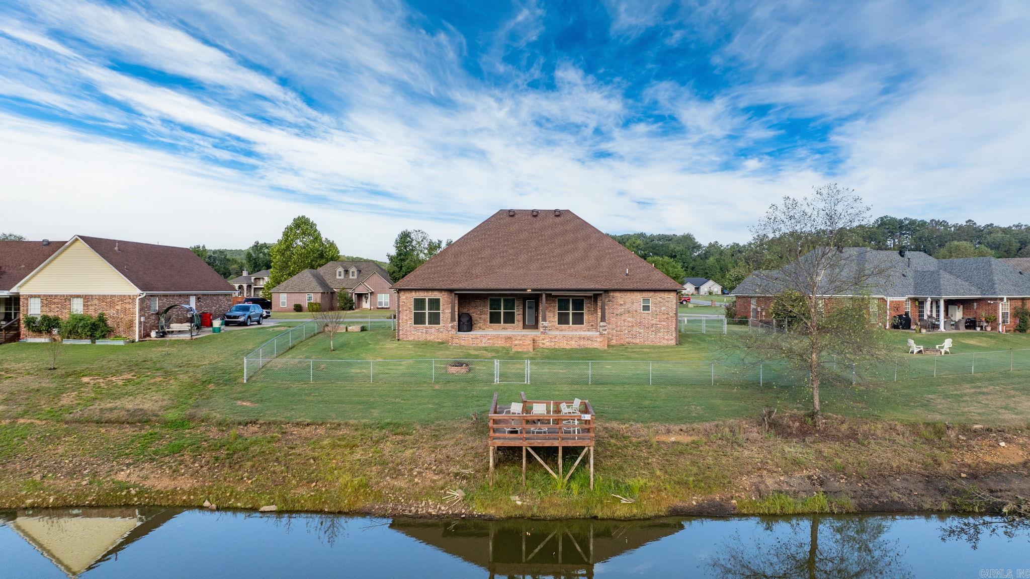 WILHELMINA COVE - Residential