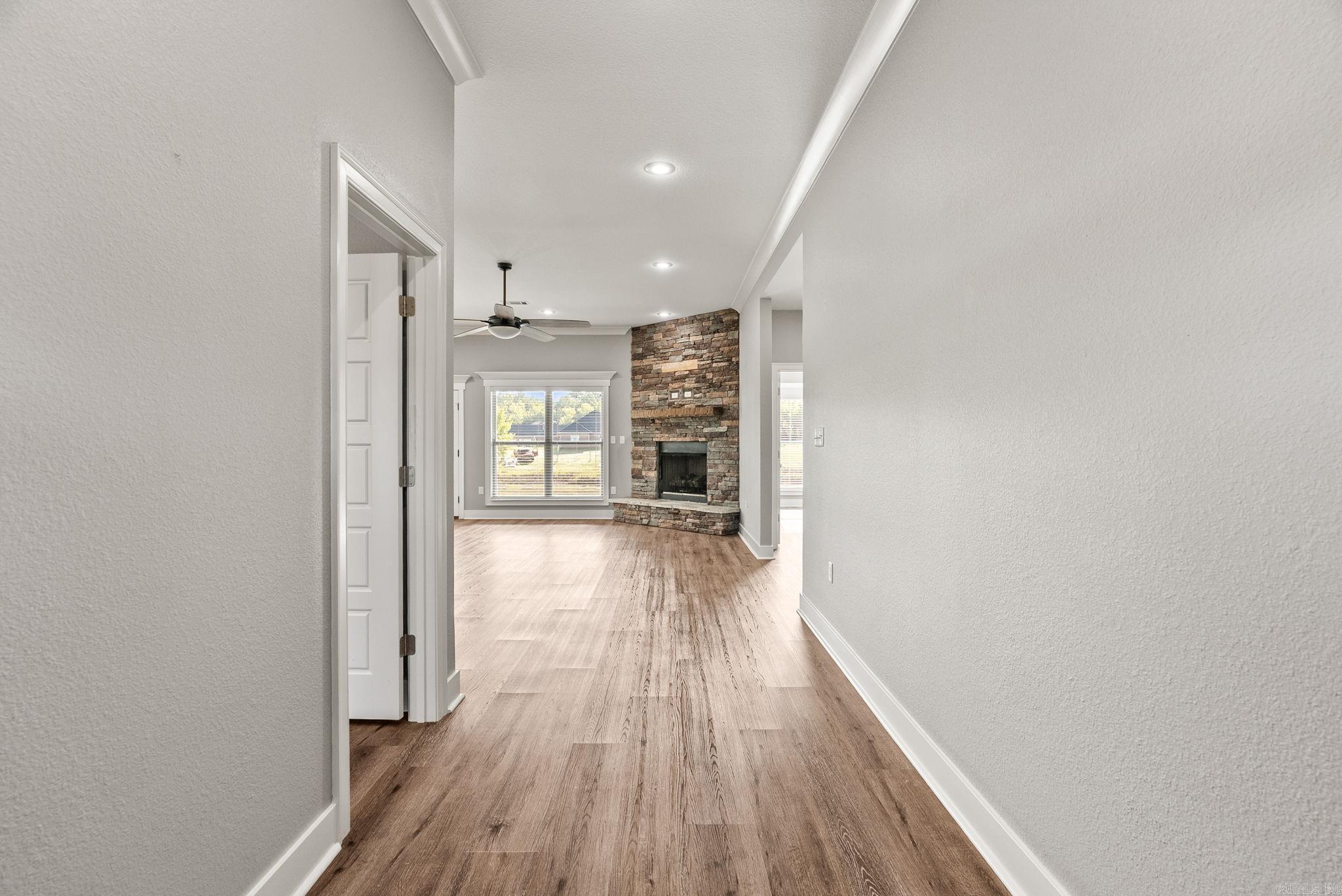 WILHELMINA COVE - Residential