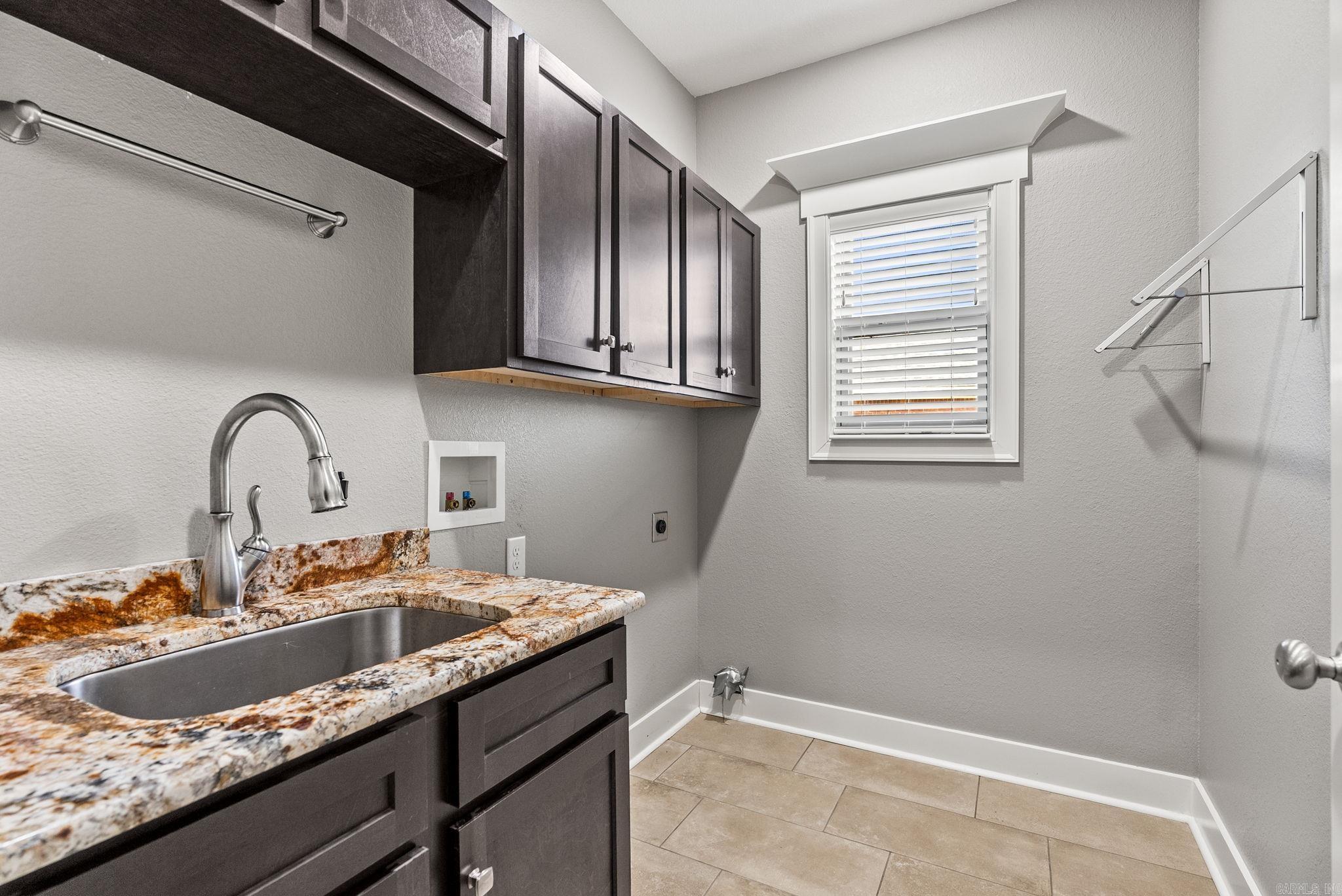 WILHELMINA COVE - Residential