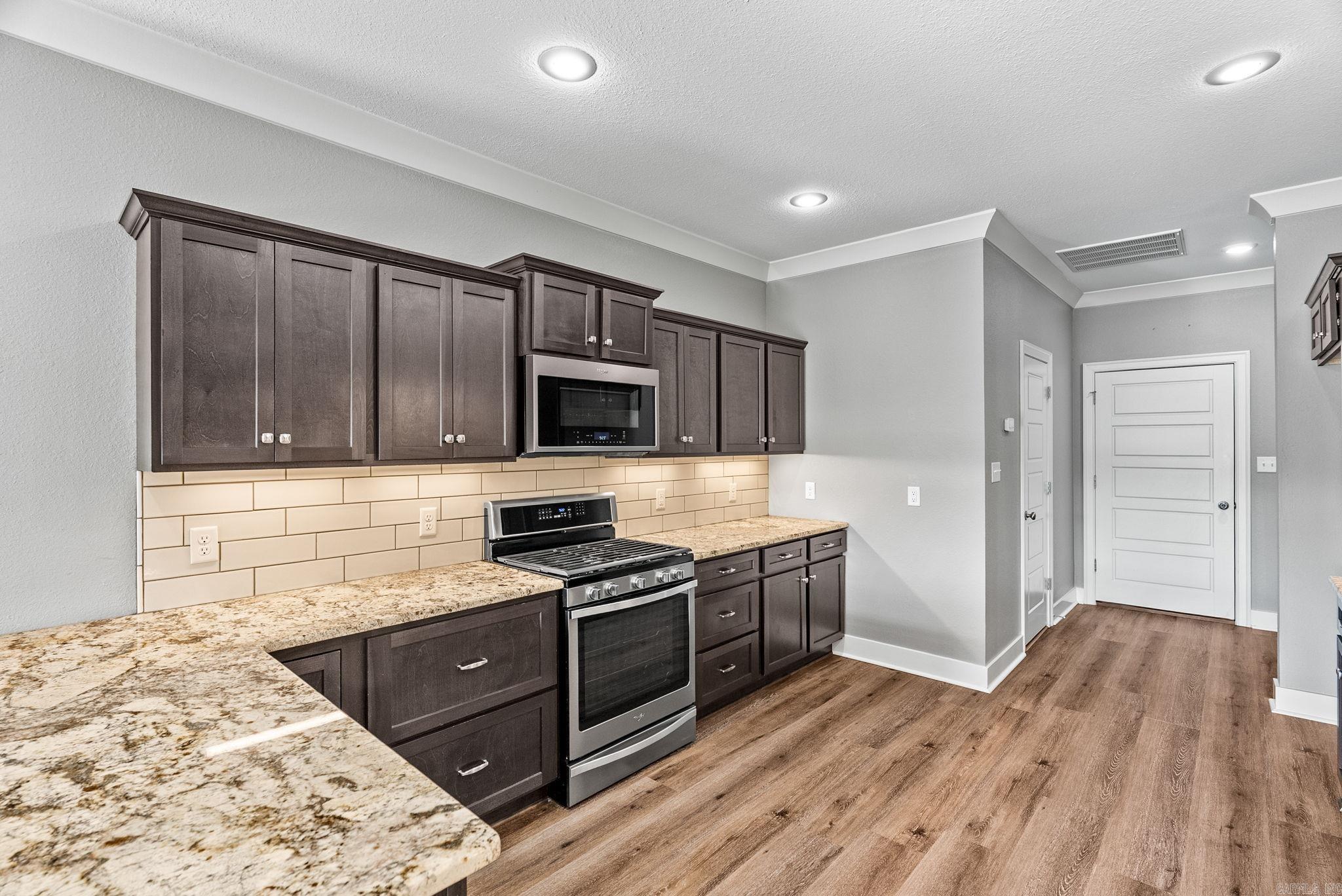 WILHELMINA COVE - Residential