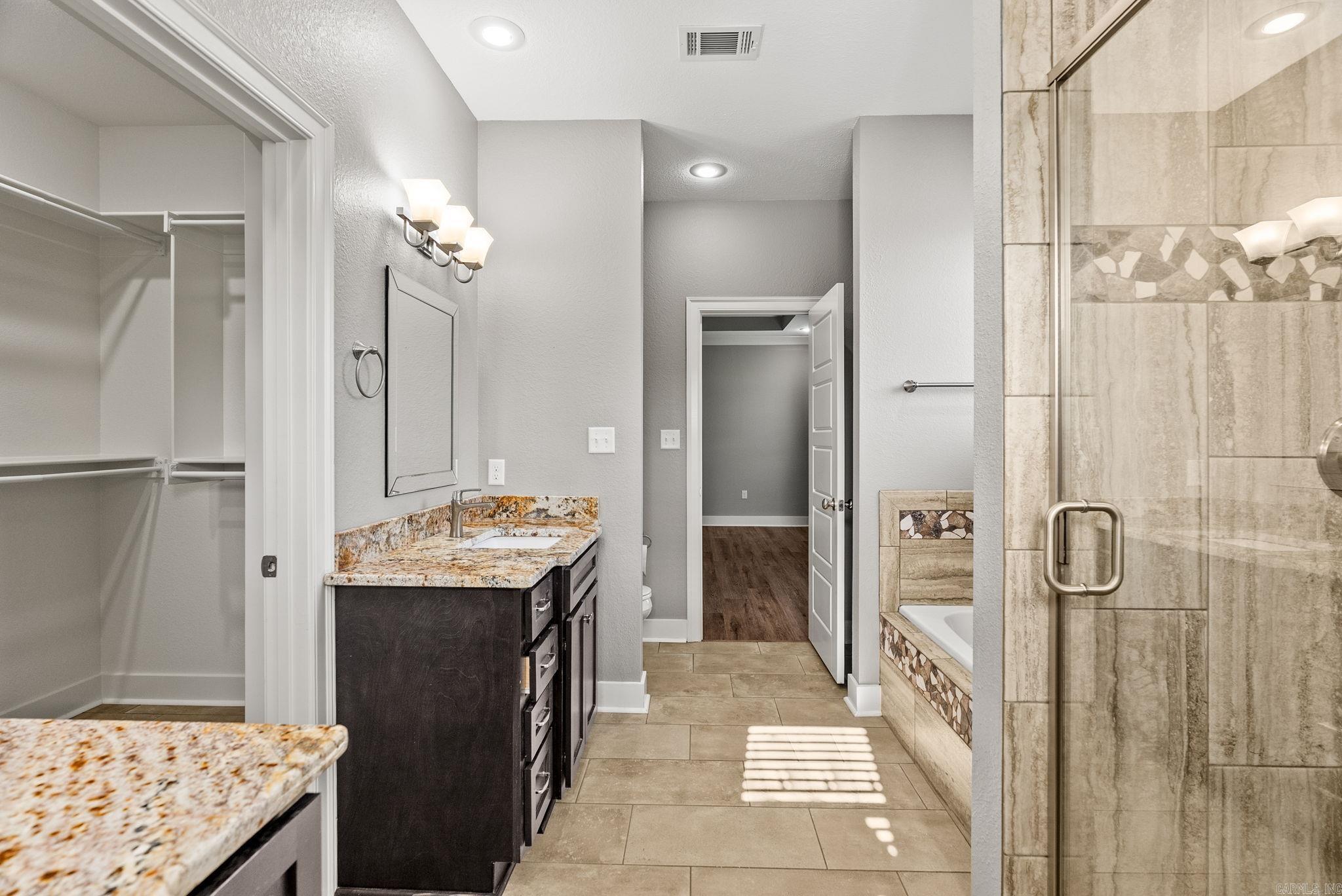 WILHELMINA COVE - Residential